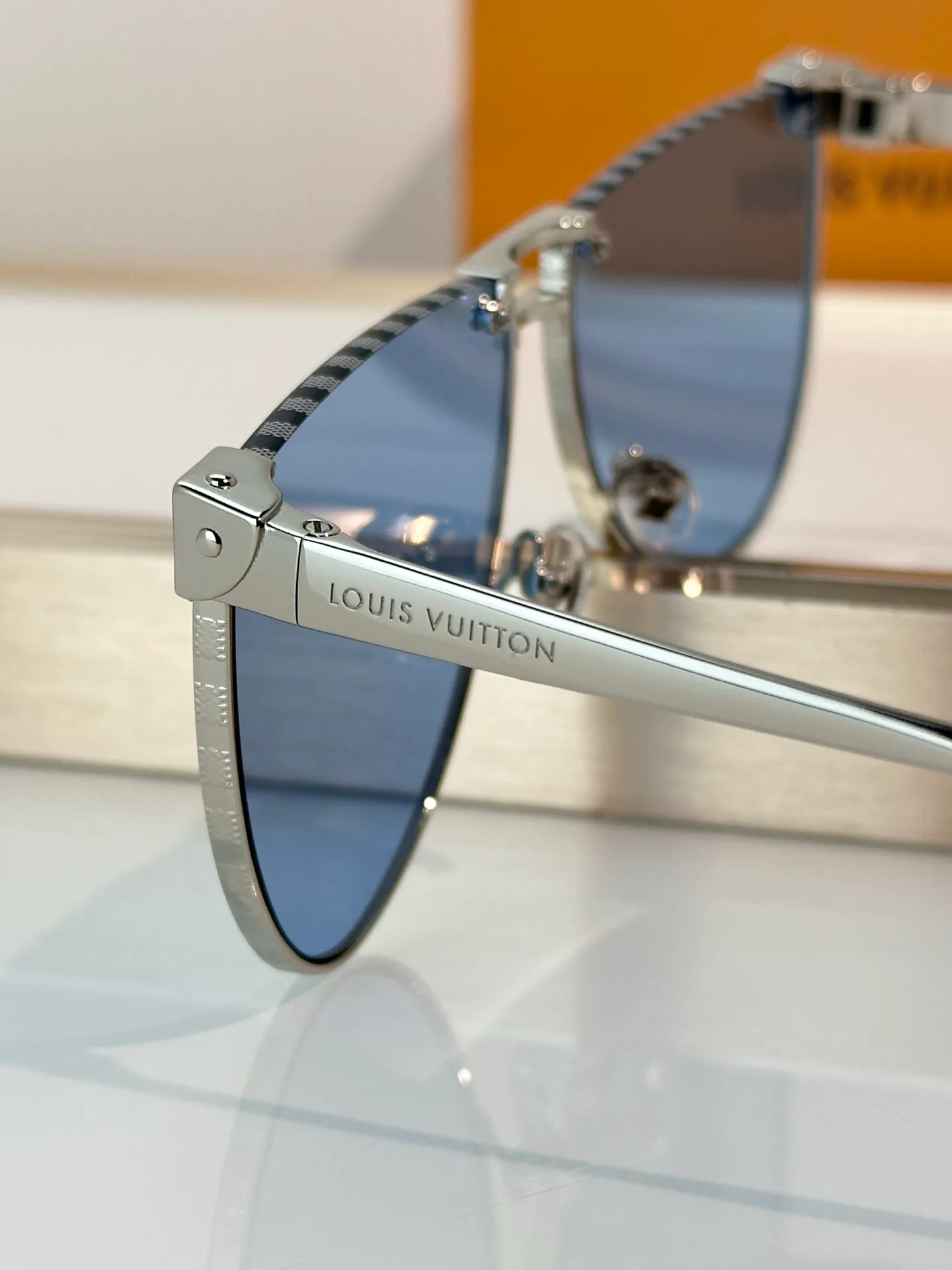 Glasses LOUIS VUITTON 16942428
