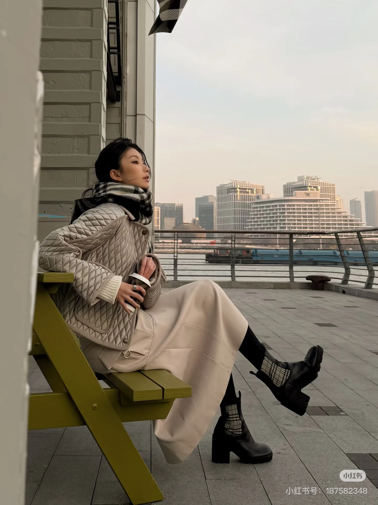 Women's Jackets And Down Jackets BURBERRY 17908964