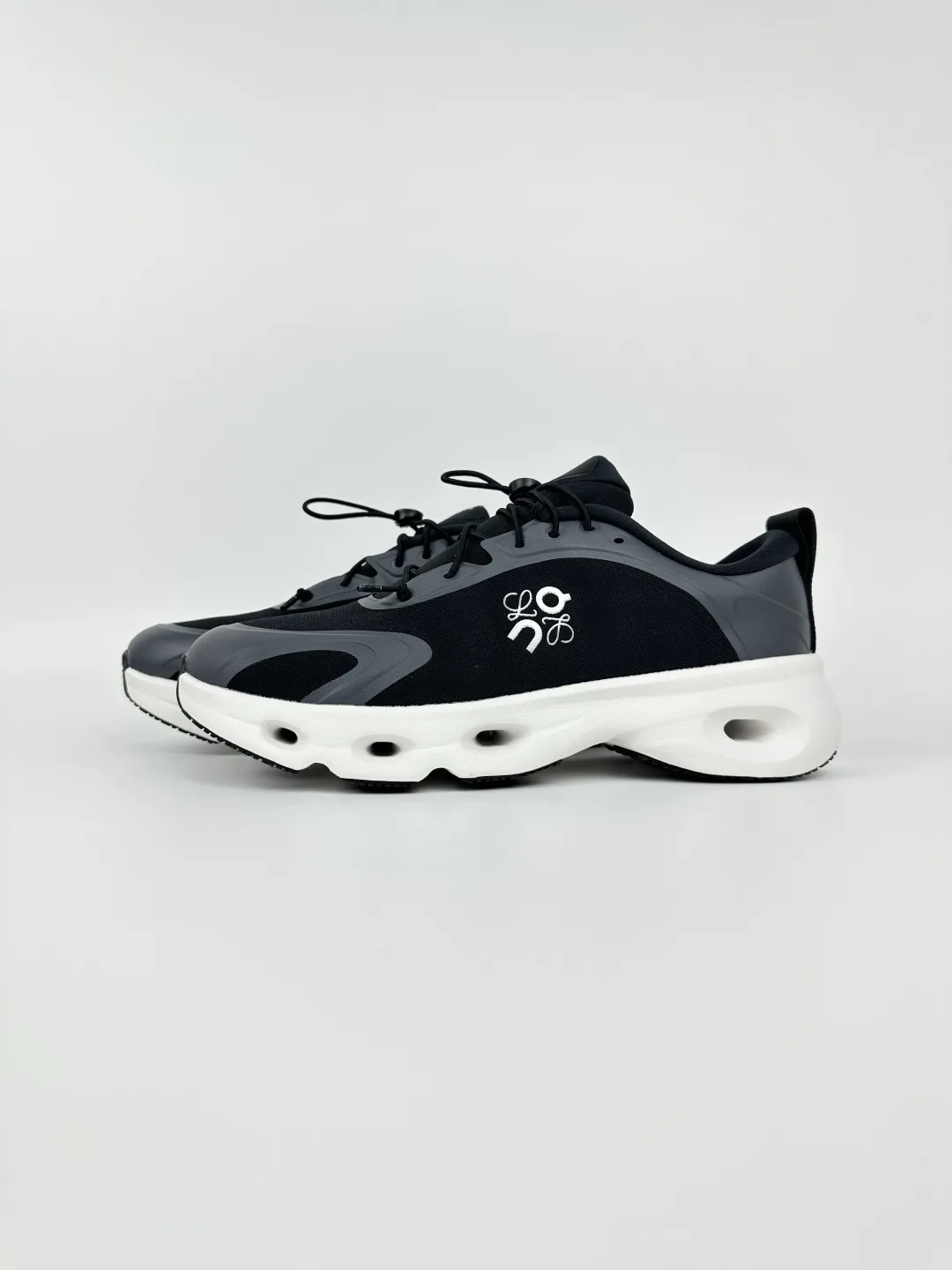 Women's Sneakers LOEWE 18101028