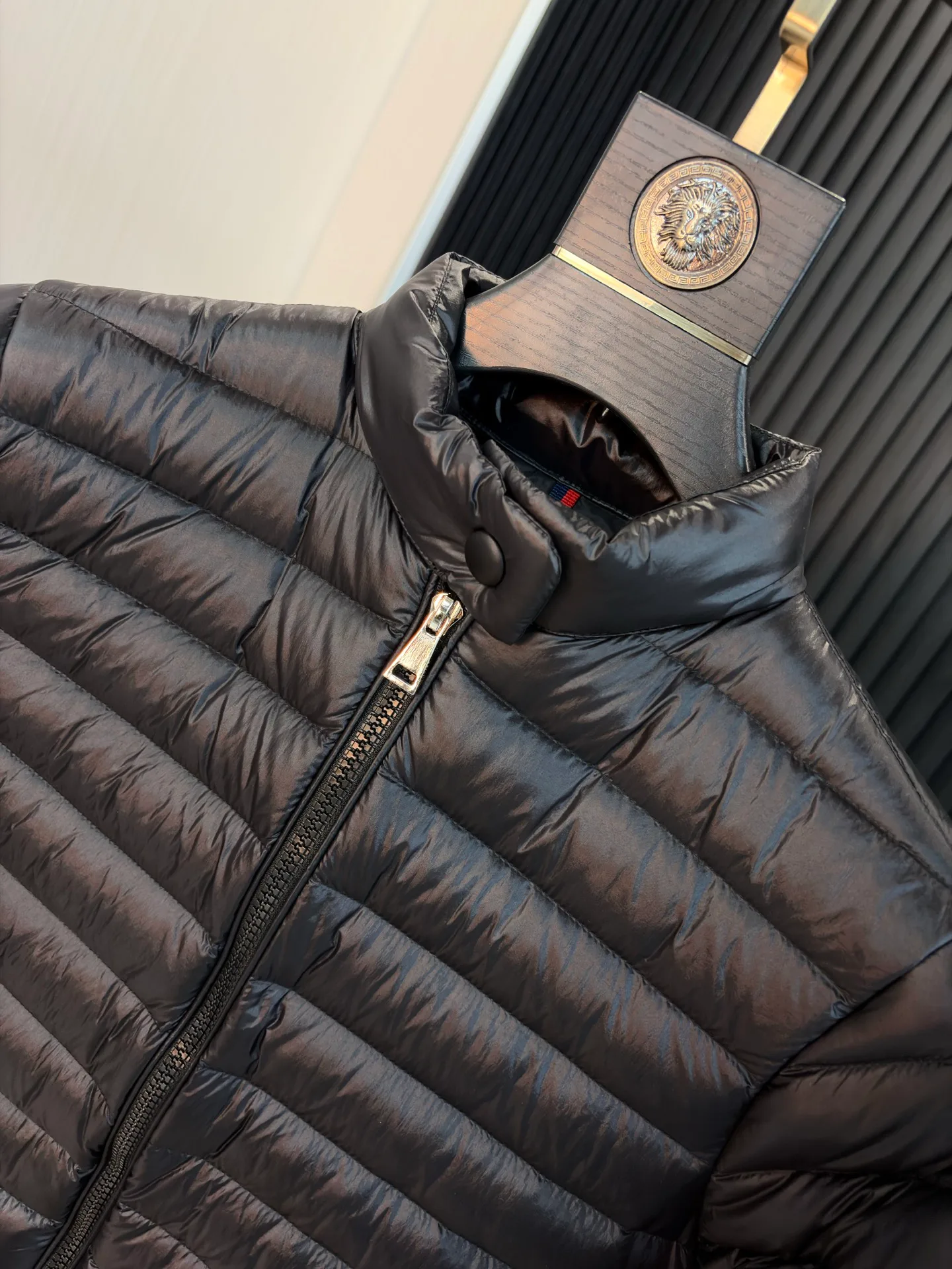 Men's Jackets And Down Jackets MONCLER 17908036