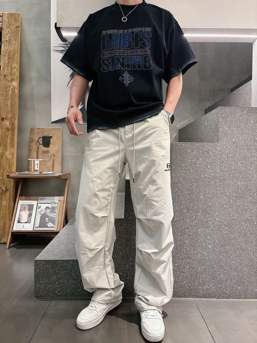 Men's Trousers BALENCIAGA 17810704