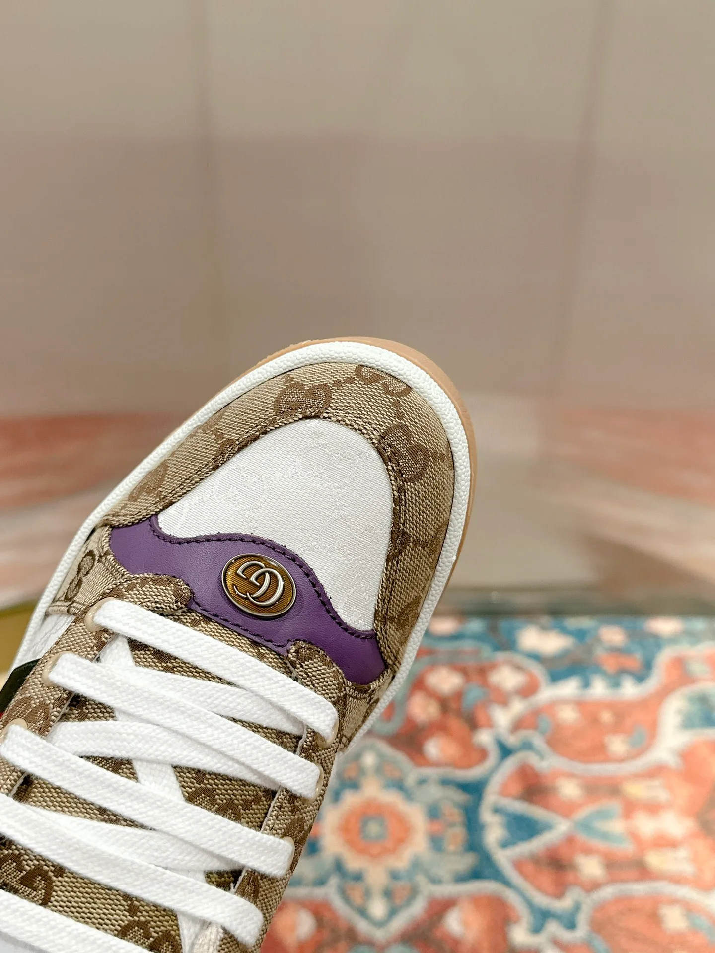 Women's Sneakers GUCCI 17956662