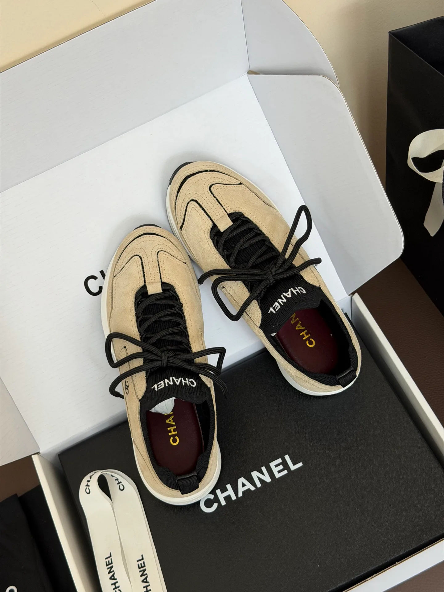 Women's Sneakers CHANEL 18073588
