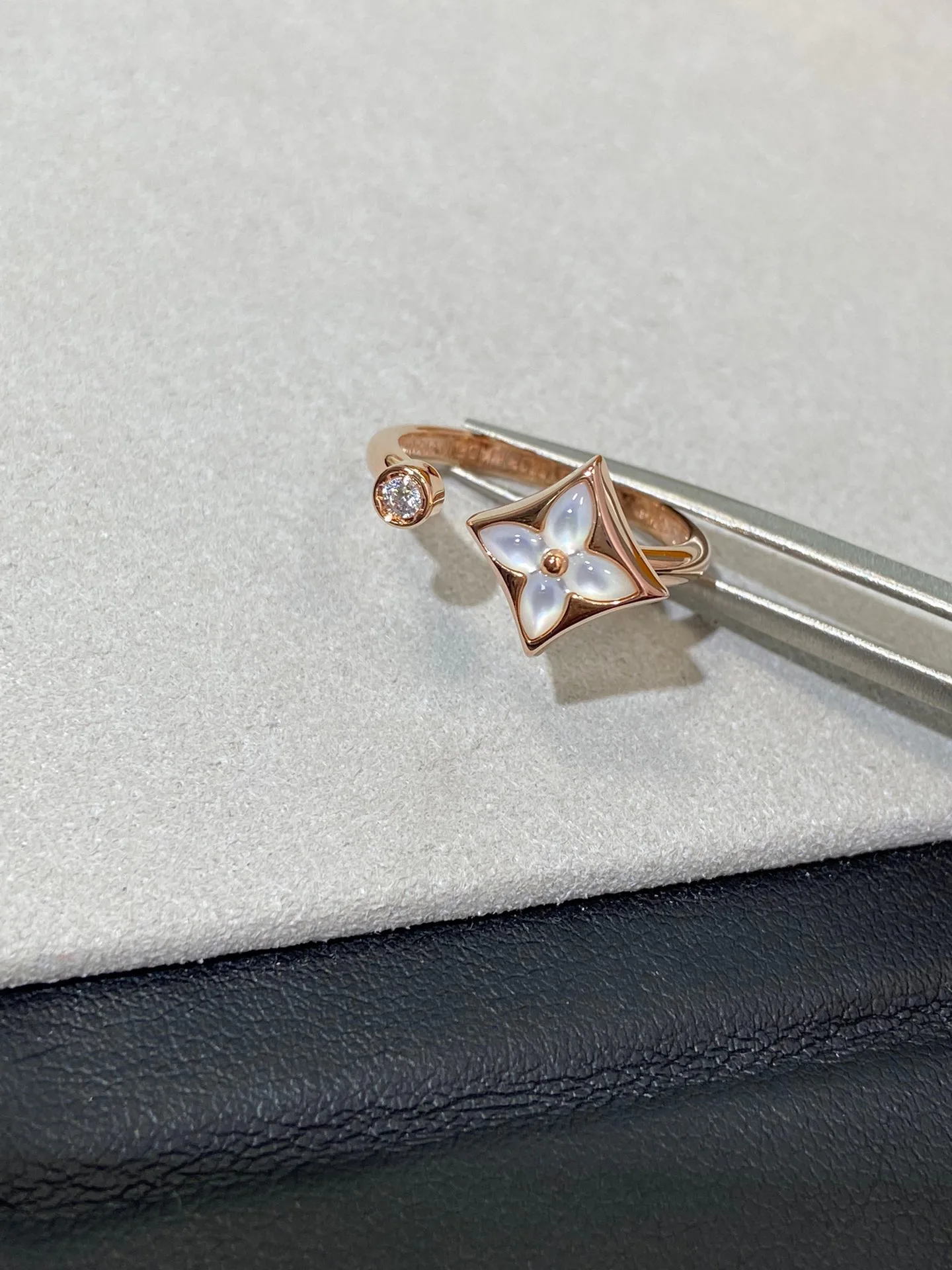 Jewelry LOUIS VUITTON 17819338