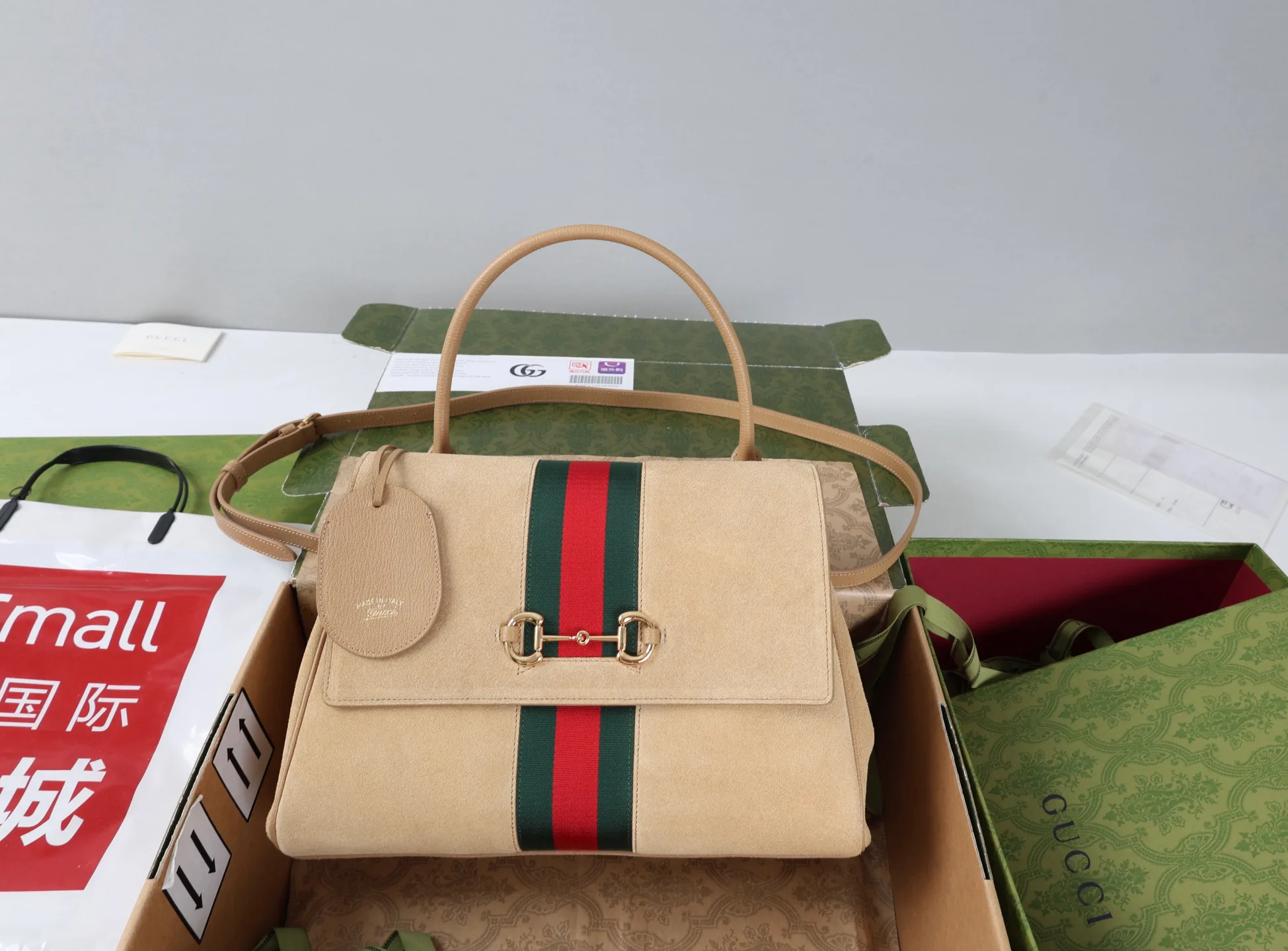 Women's Classic Handbags GUCCI 18250566