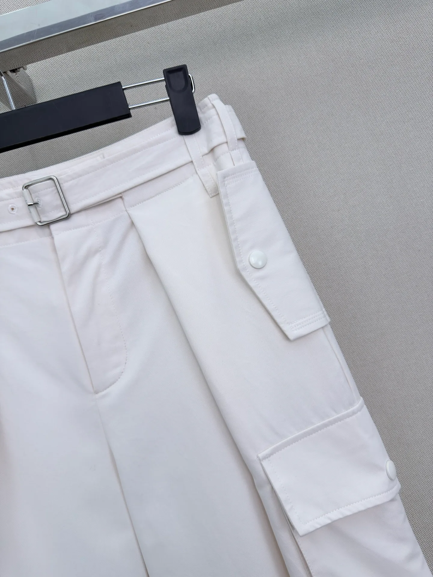 Women's Trousers LOEWE 17412560