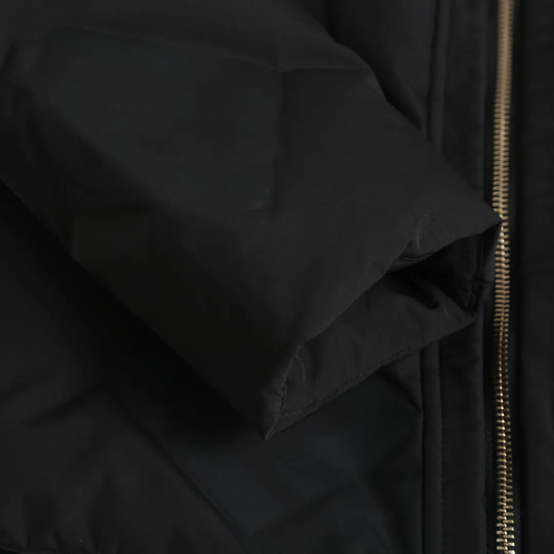 Women's Jackets And Down Jackets FENDI 18022608