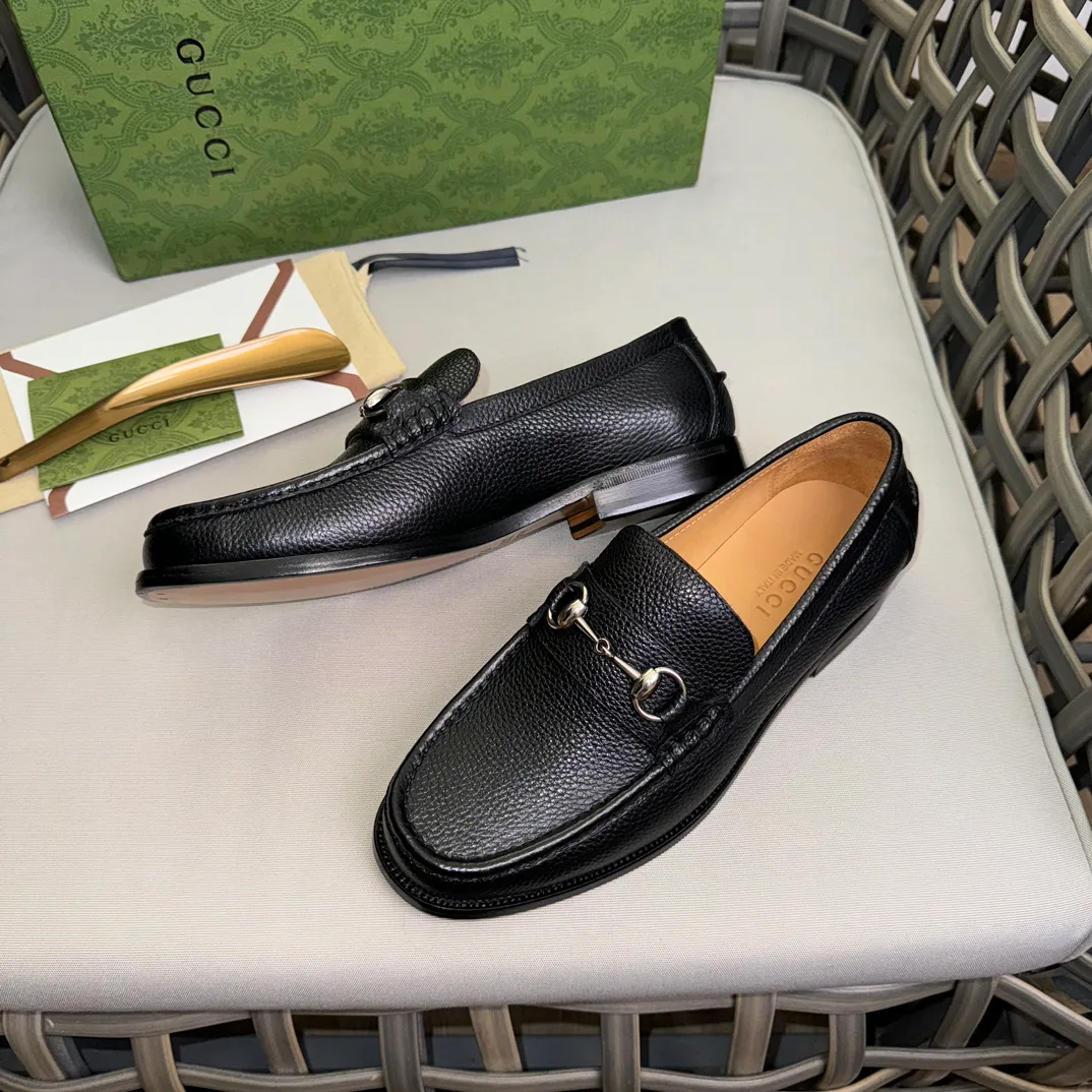 Men's Loafers And Dress Shoes GUCCI 17576629