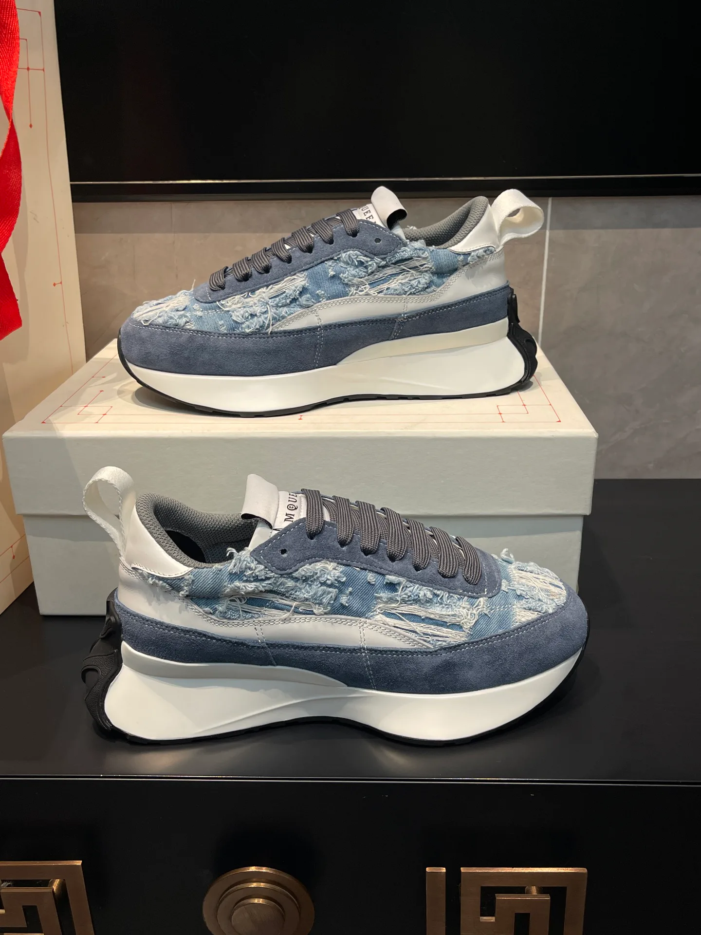 Women's Sneakers ALEXANDER MCQUEEN 18363931