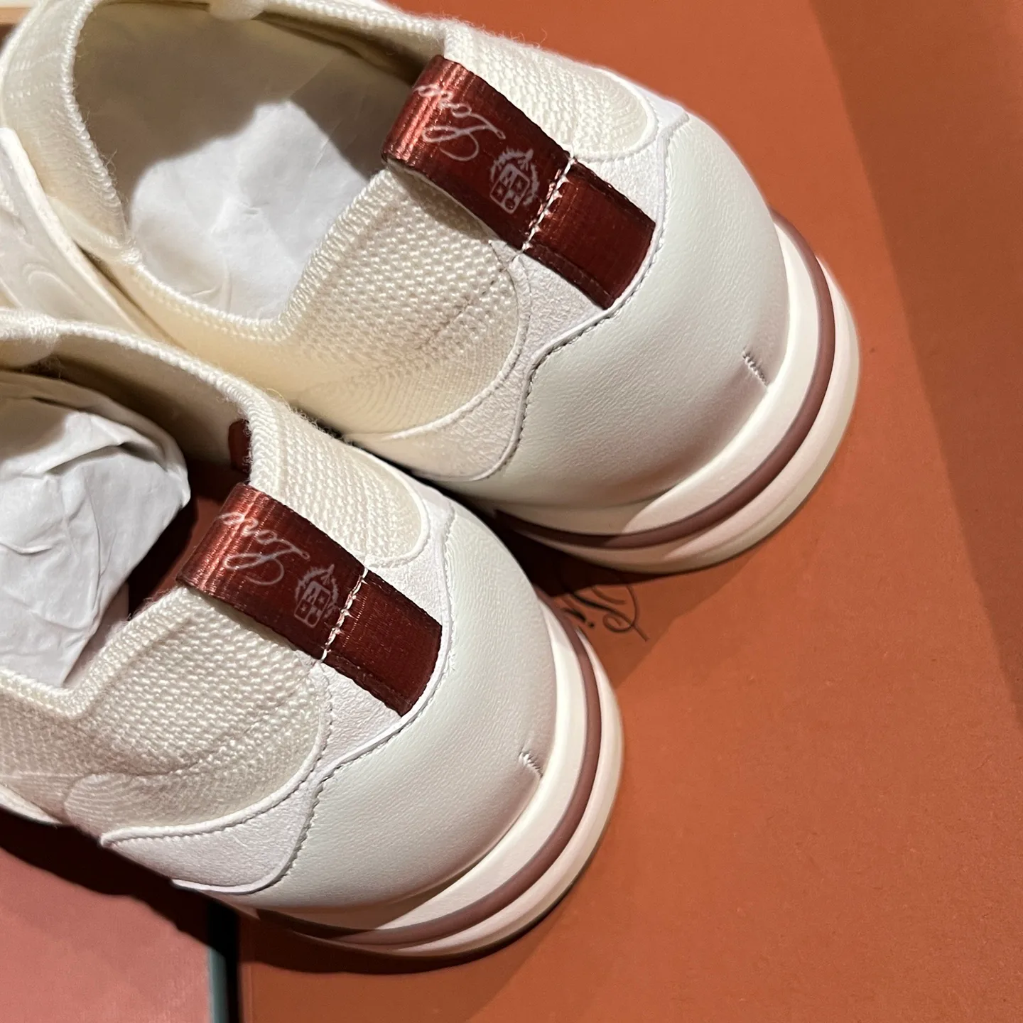 Women's Sneakers LORO PIANA 18194141