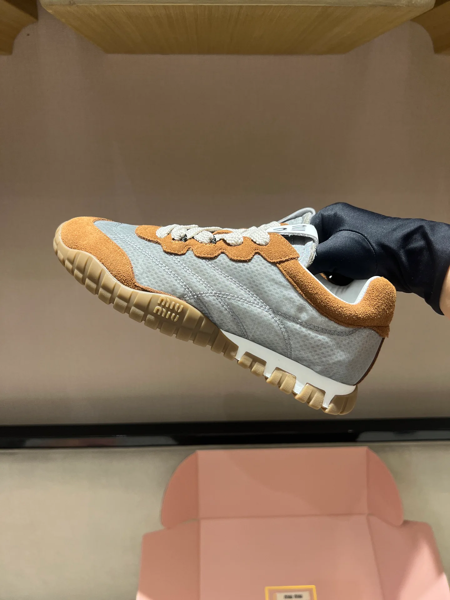 Women's Sneakers MIU MIU 18020562
