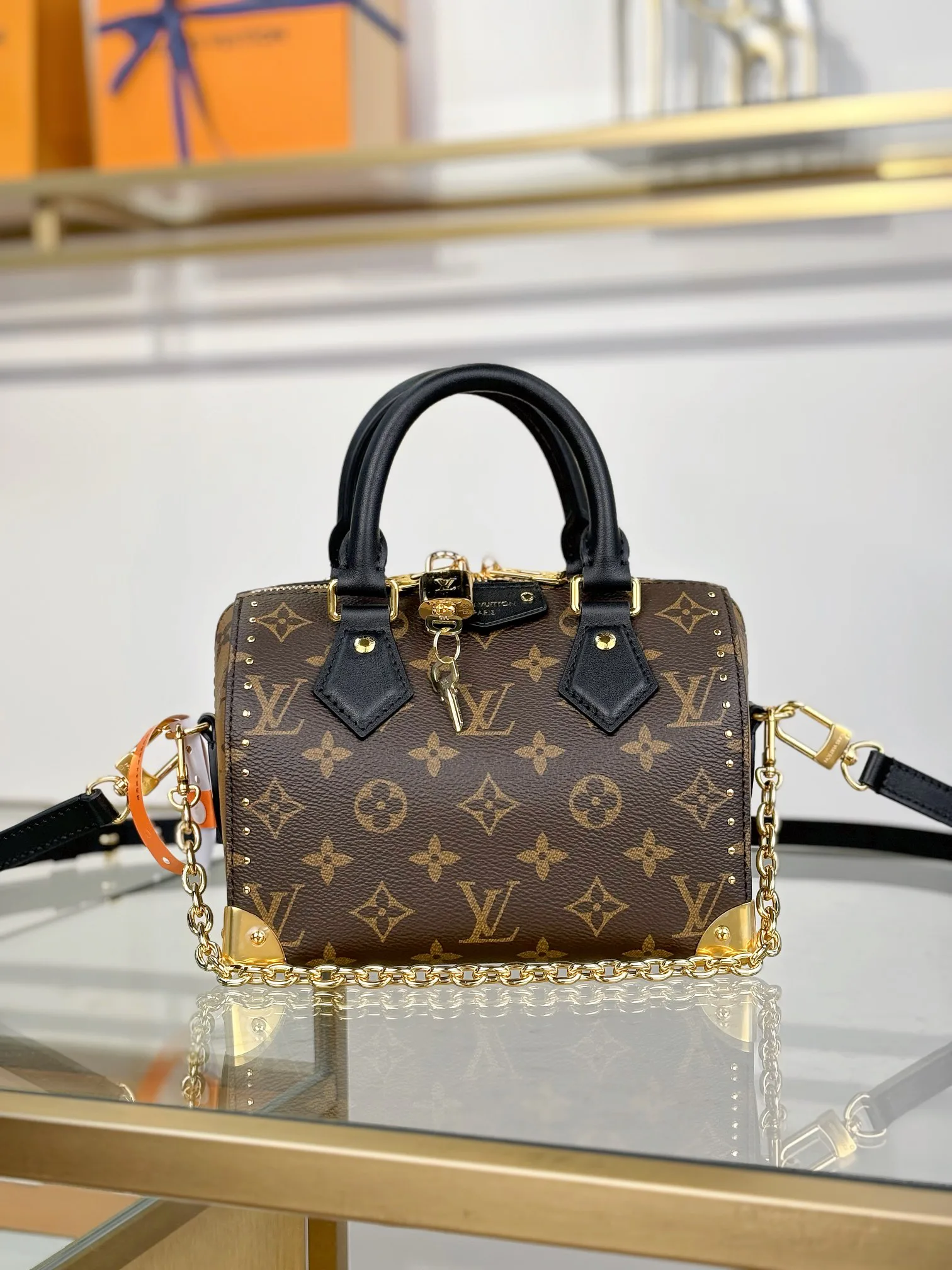 Women's Classic Handbags LOUIS VUITTON 17526839