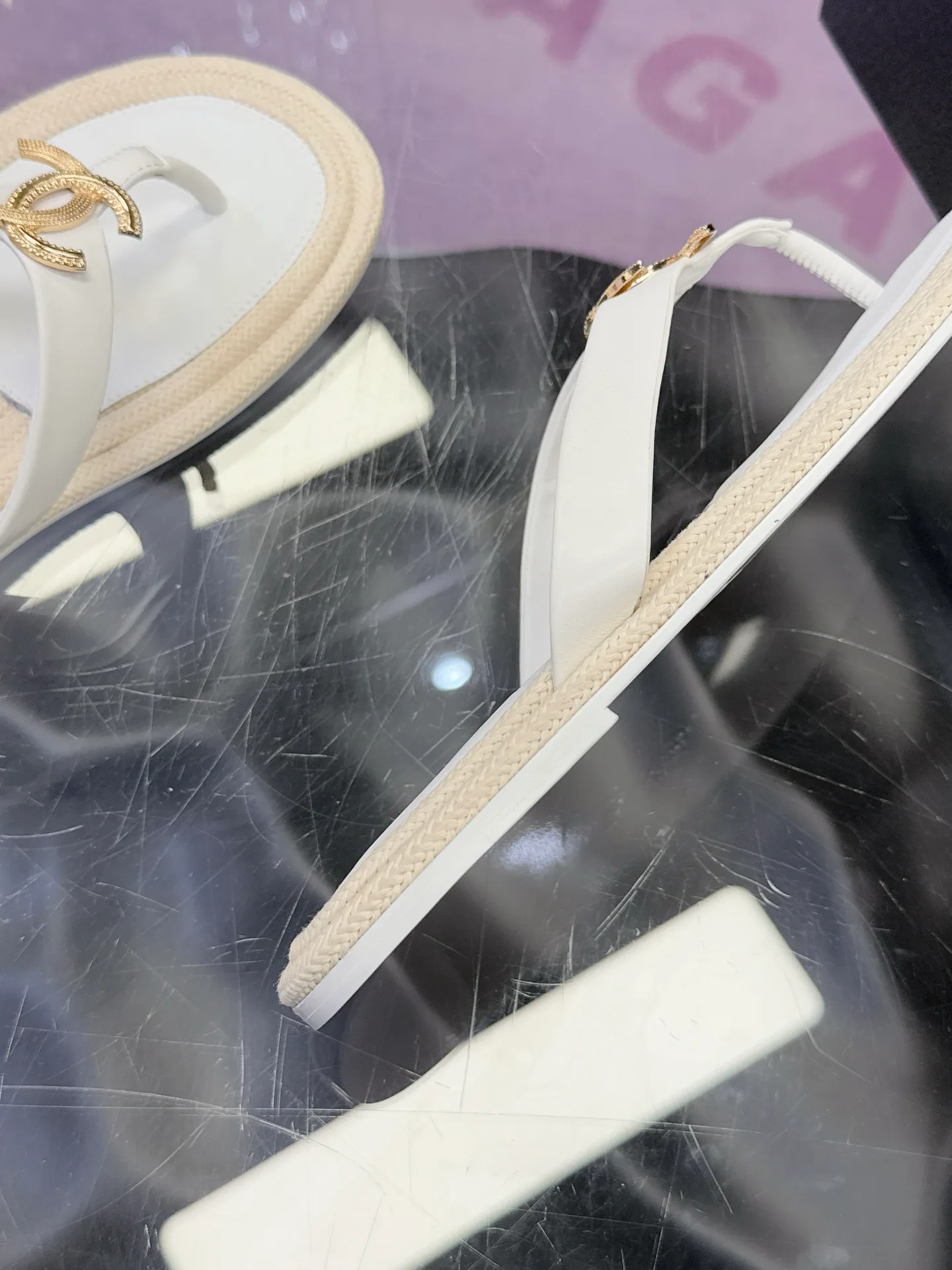 Women's Flip-Flops CHANEL 16978436