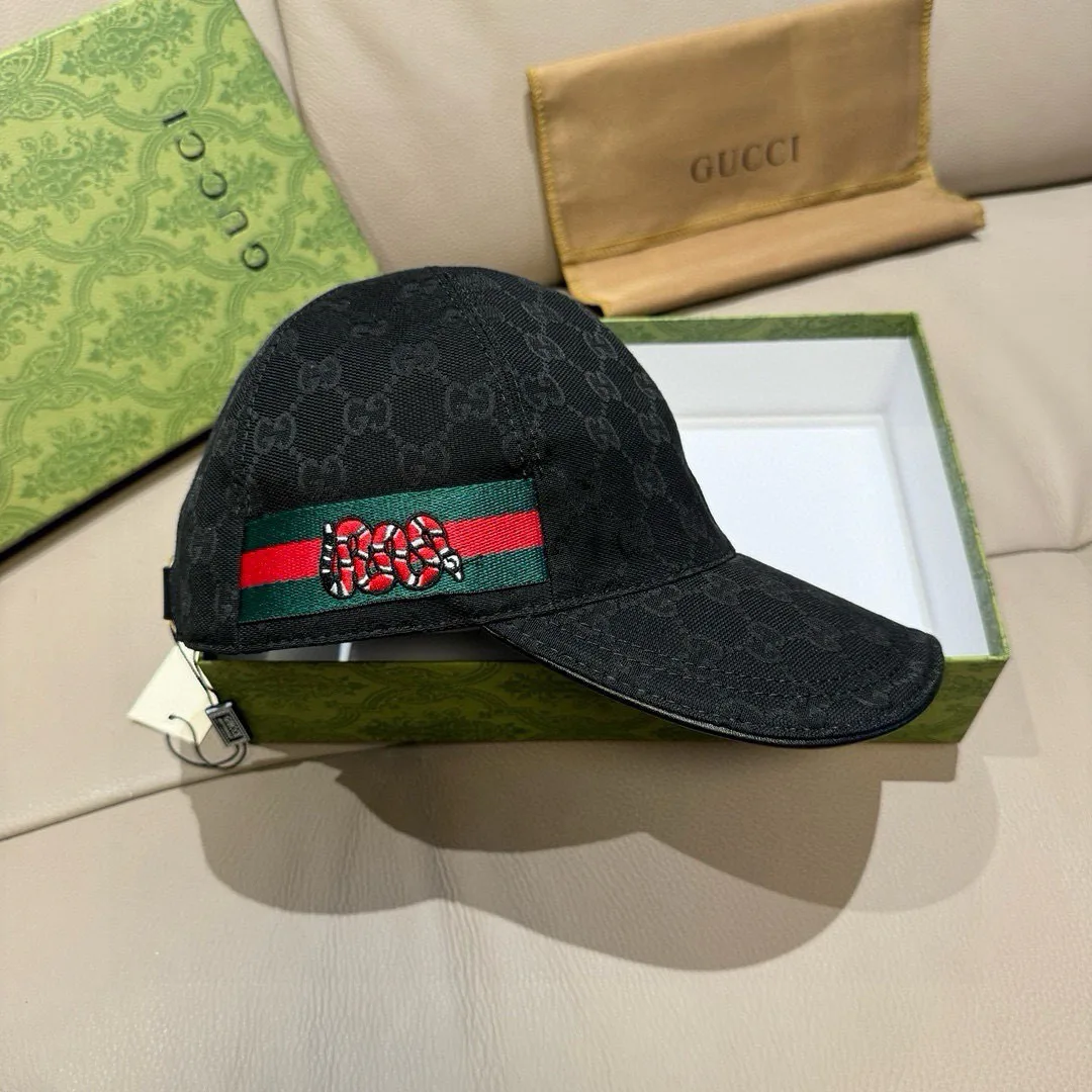 Hats GUCCI 17224553