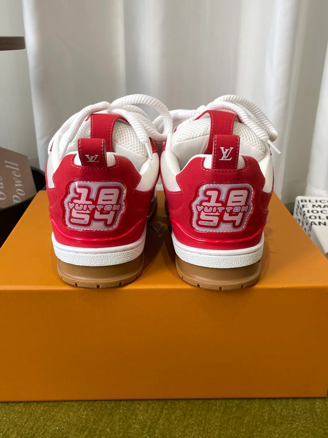 Men's Sneakers LOUIS VUITTON 18062836