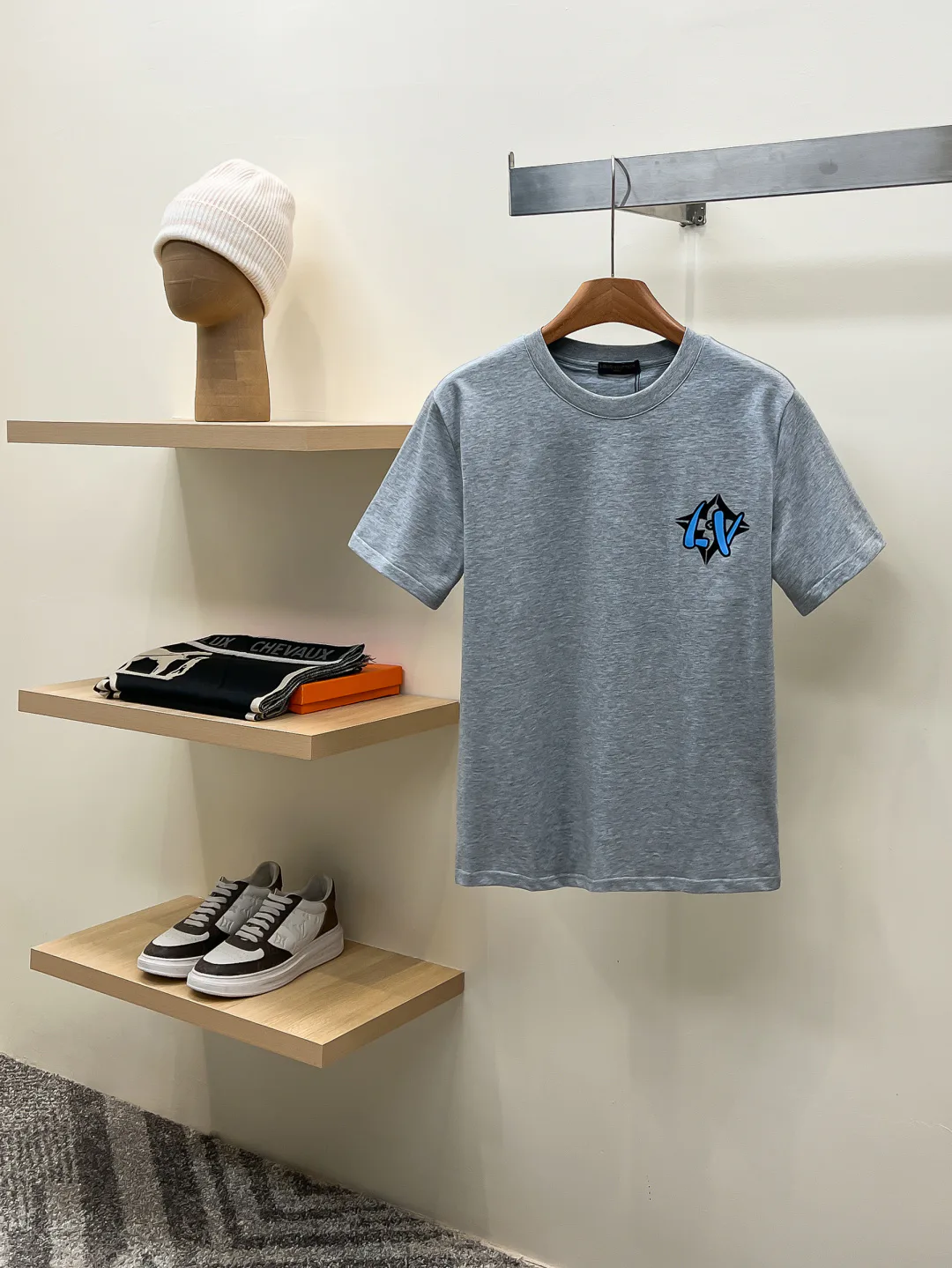 Men's T-Shirts LOUIS VUITTON 18499295