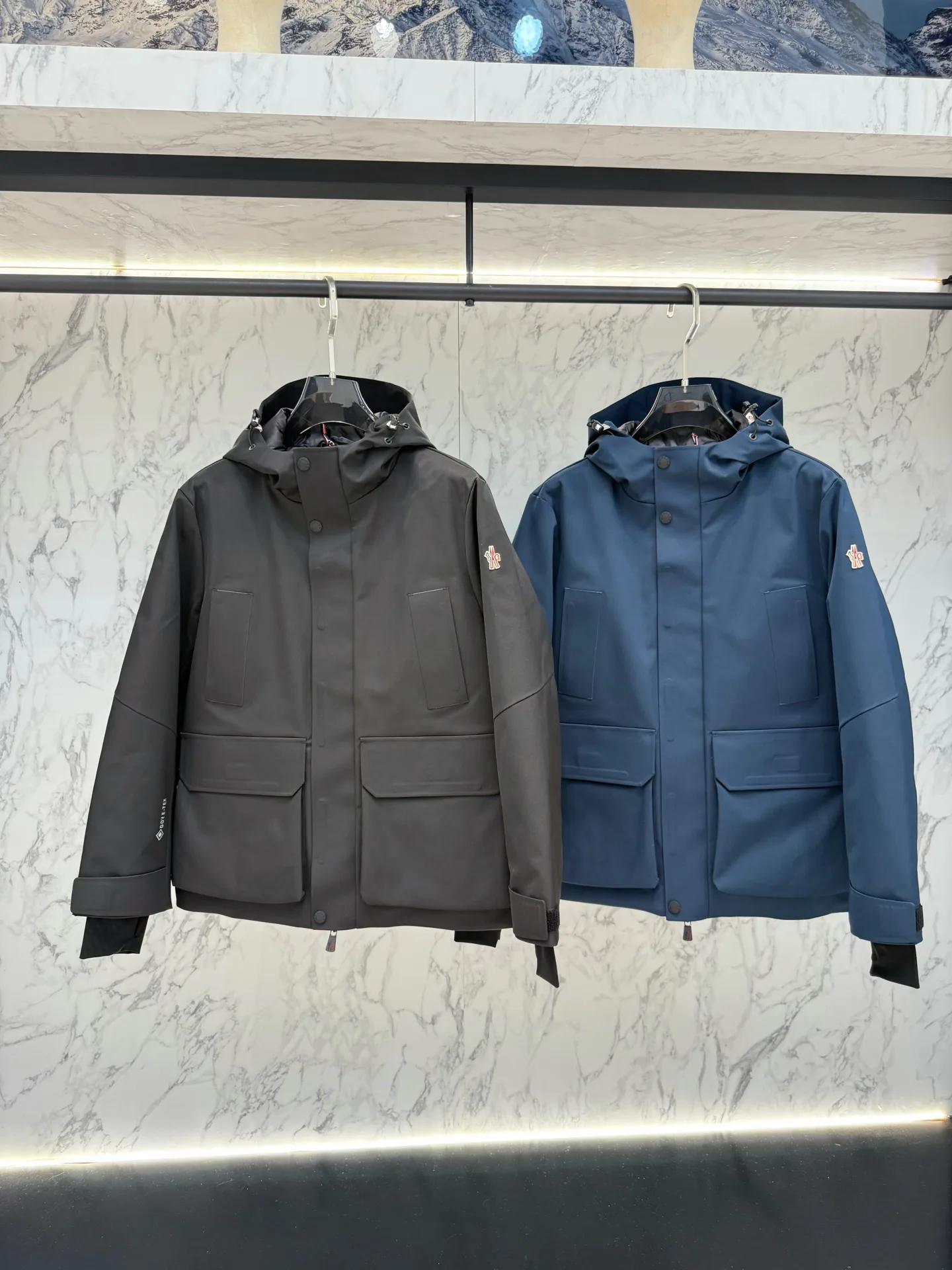 Men's Jackets And Down Jackets MONCLER 18480895