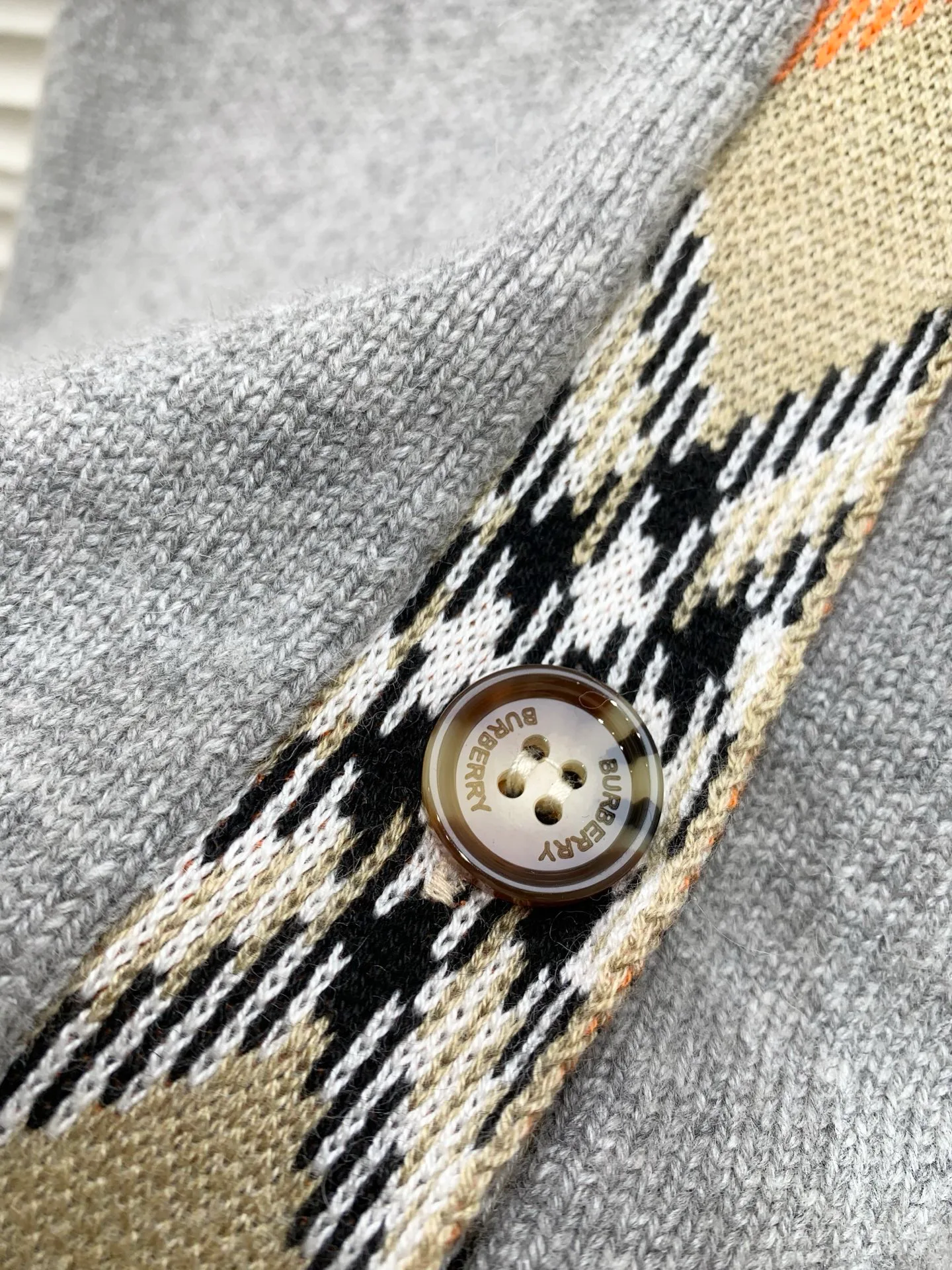 Women's Jumpers And Sweaters BURBERRY 17952781