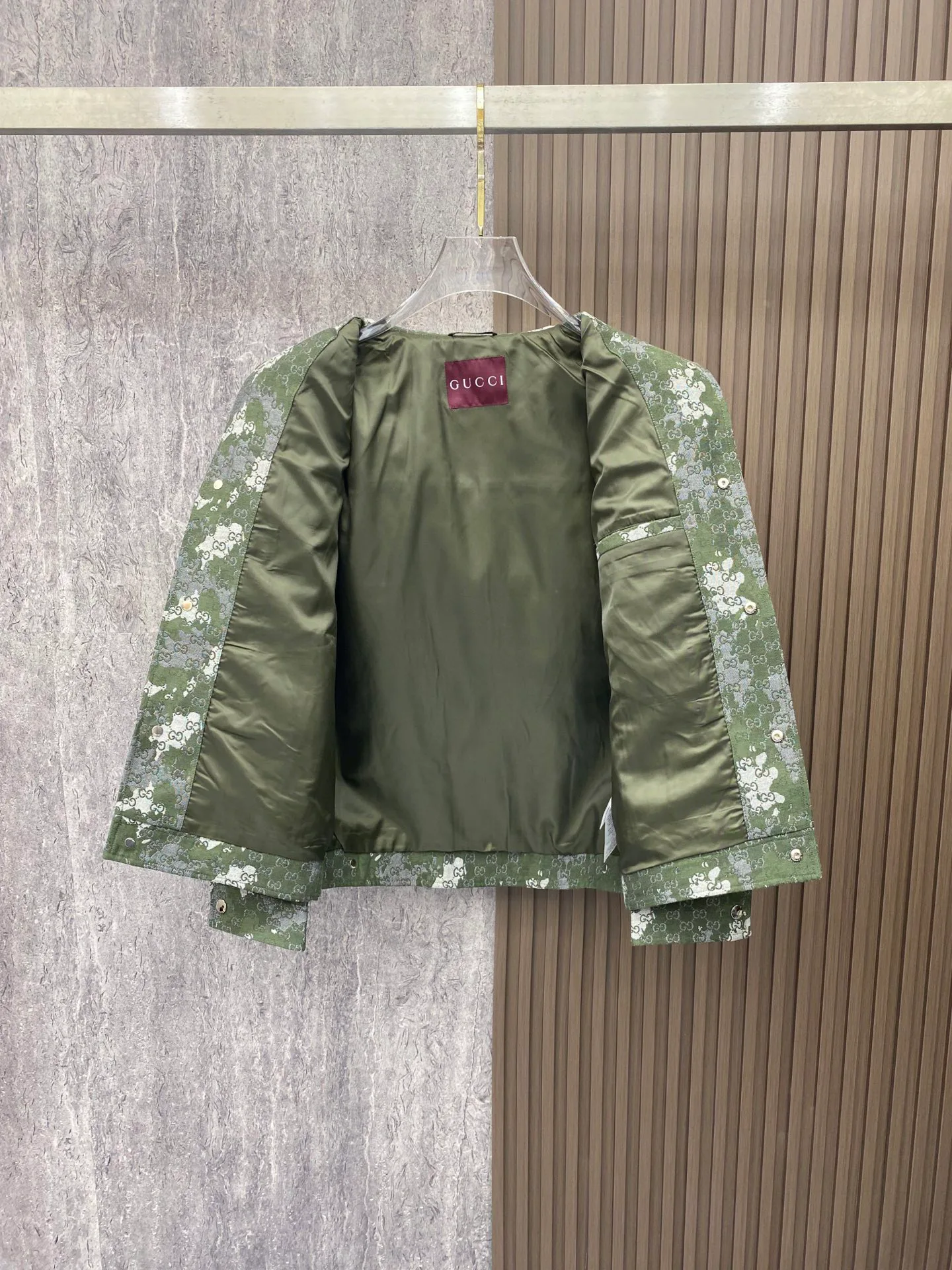 Куртки И Пуховики Мужские Gucci 18596394