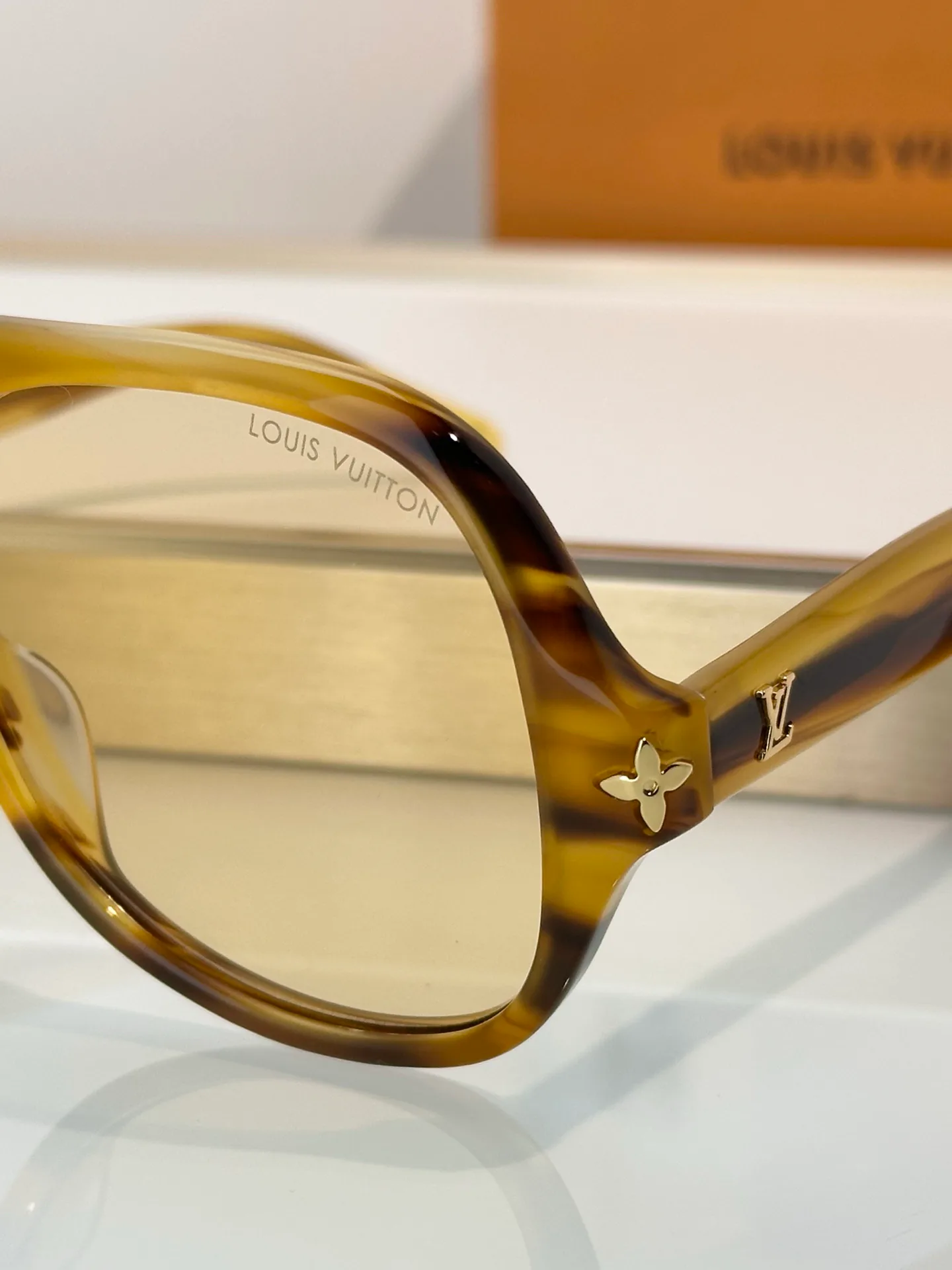 Очки Louis Vuitton 18567728