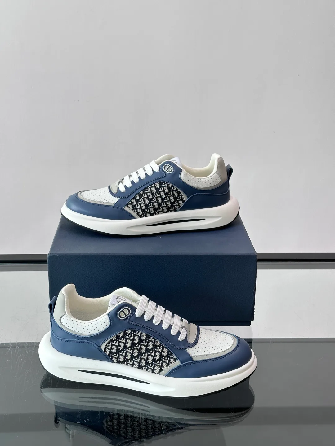 Men's Sneakers CHRISTIAN DIOR 18118594