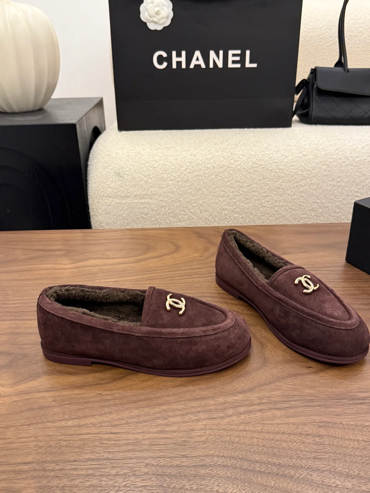 Women's Loafers And Moccasins CHANEL 18223692