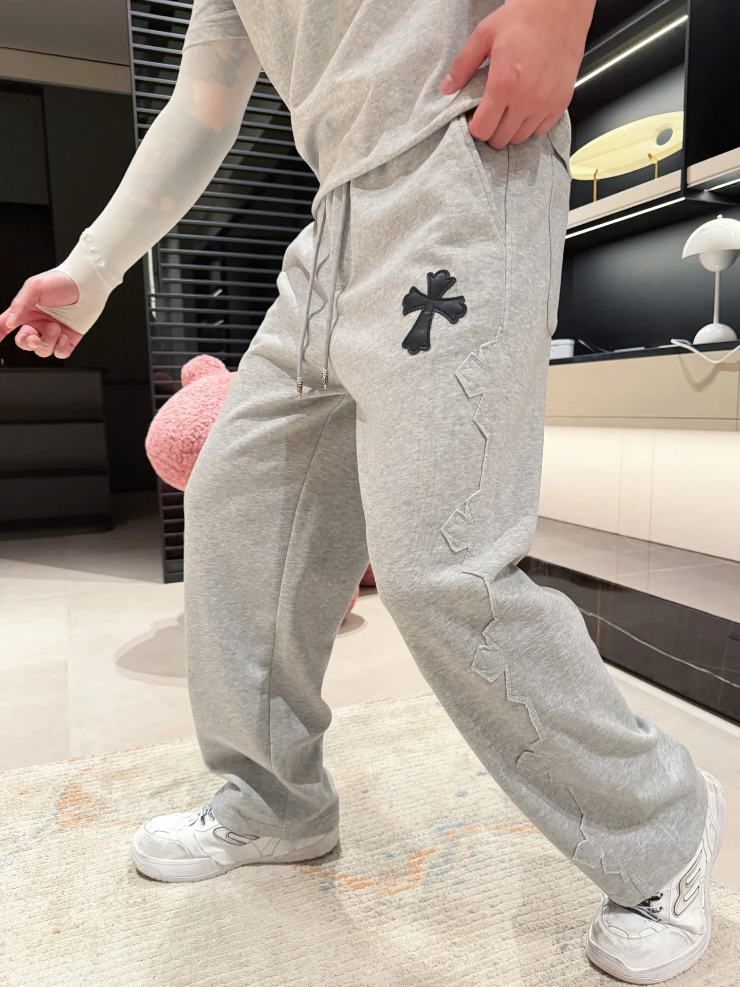 Men's Trousers CHROME HEARTS 18499693