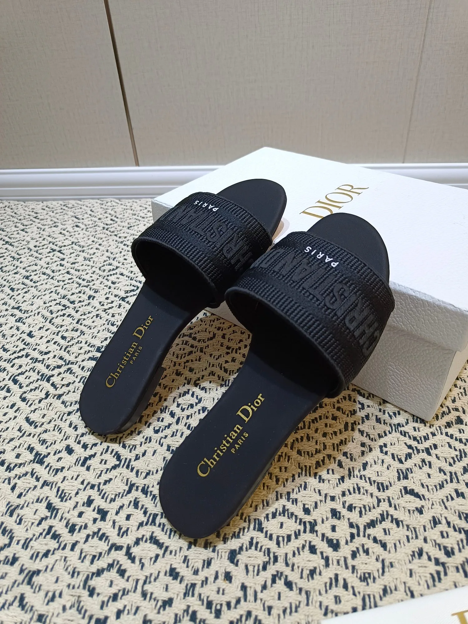Women's Flip-Flops CHRISTIAN DIOR 17805882