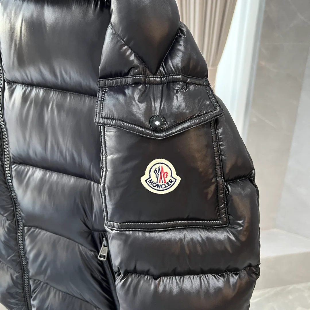 Men's Jackets And Down Jackets MONCLER 17964625