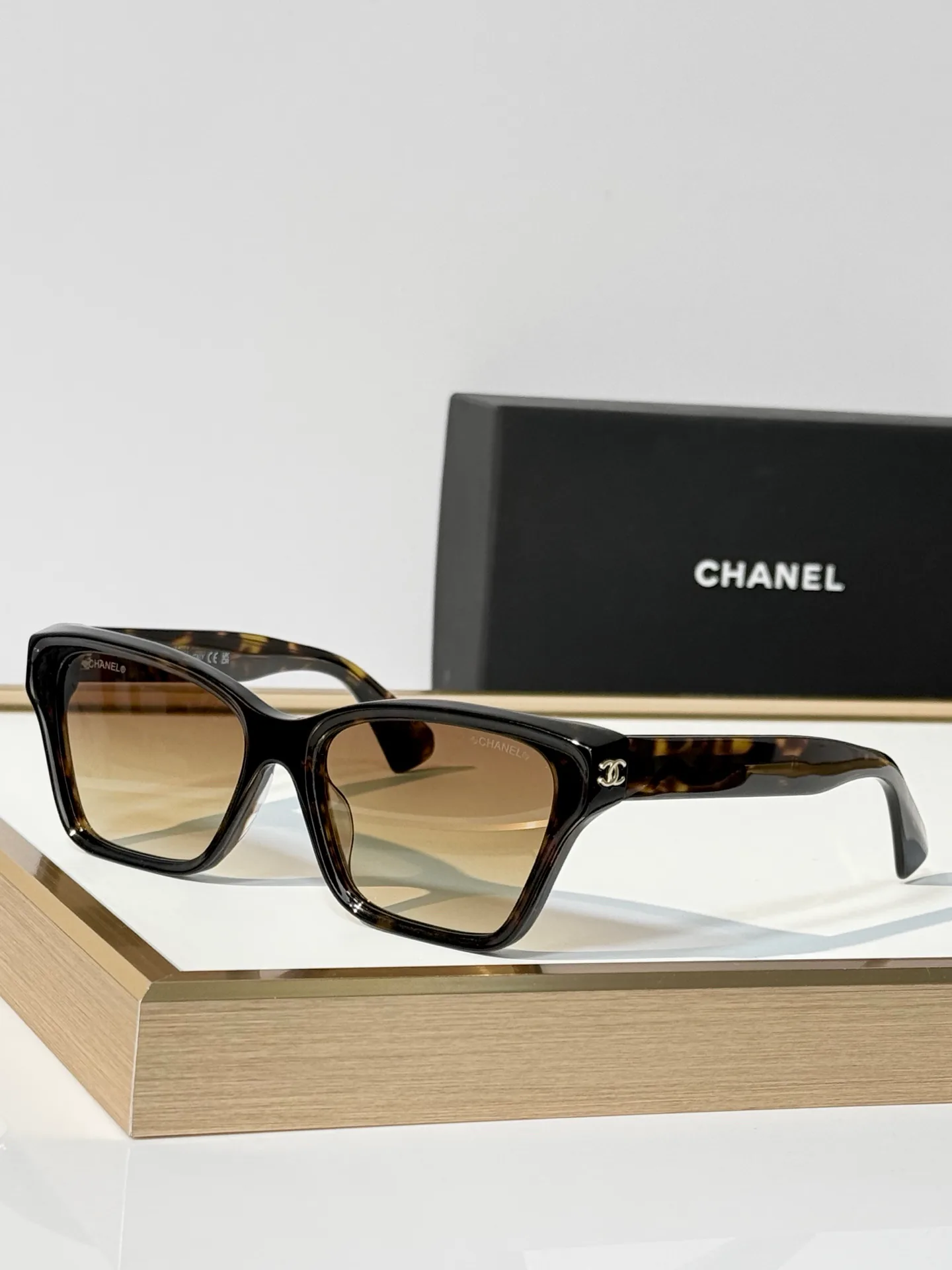 Glasses CHANEL 18239245