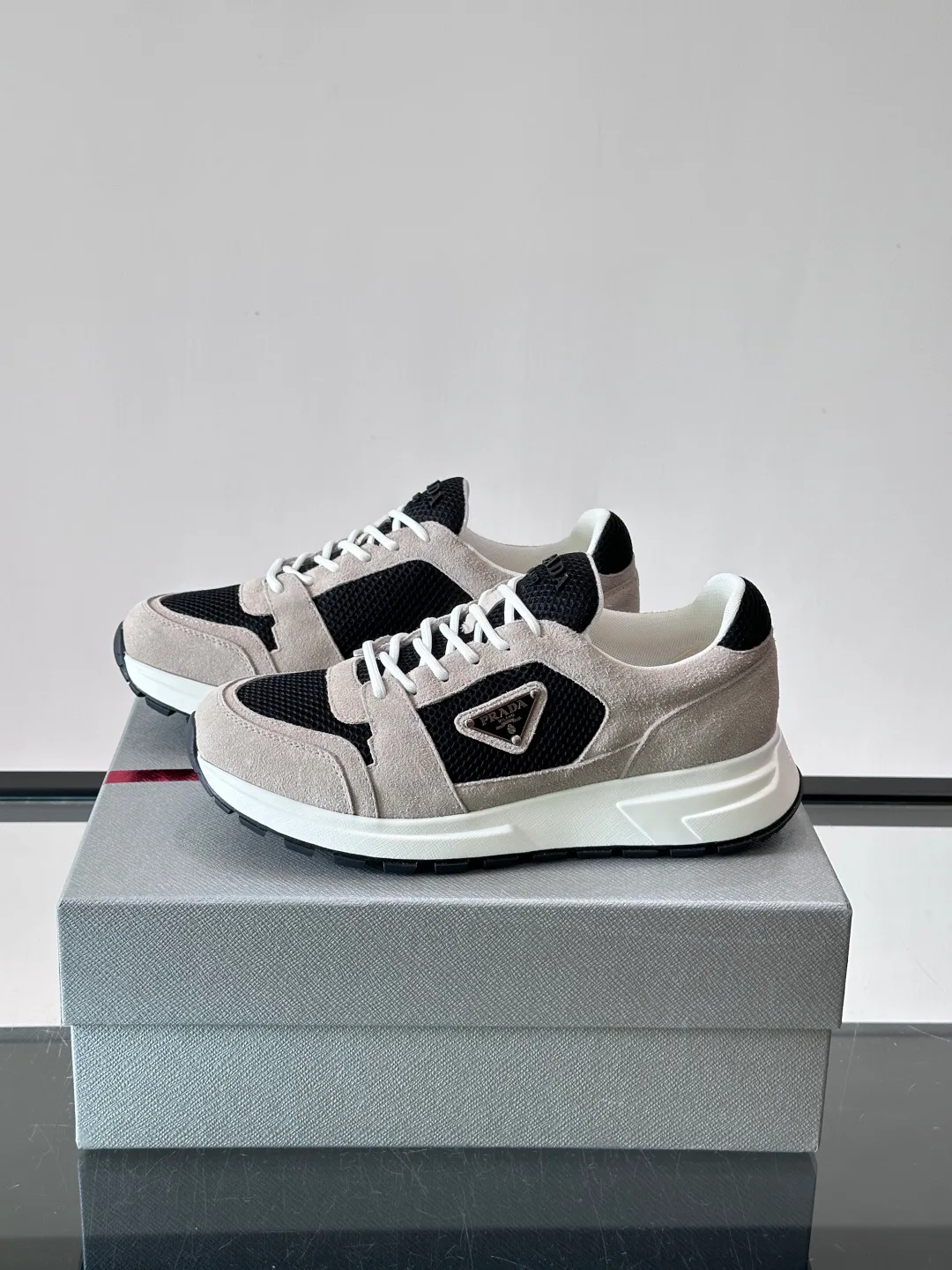 Women's Sneakers PRADA 18102647