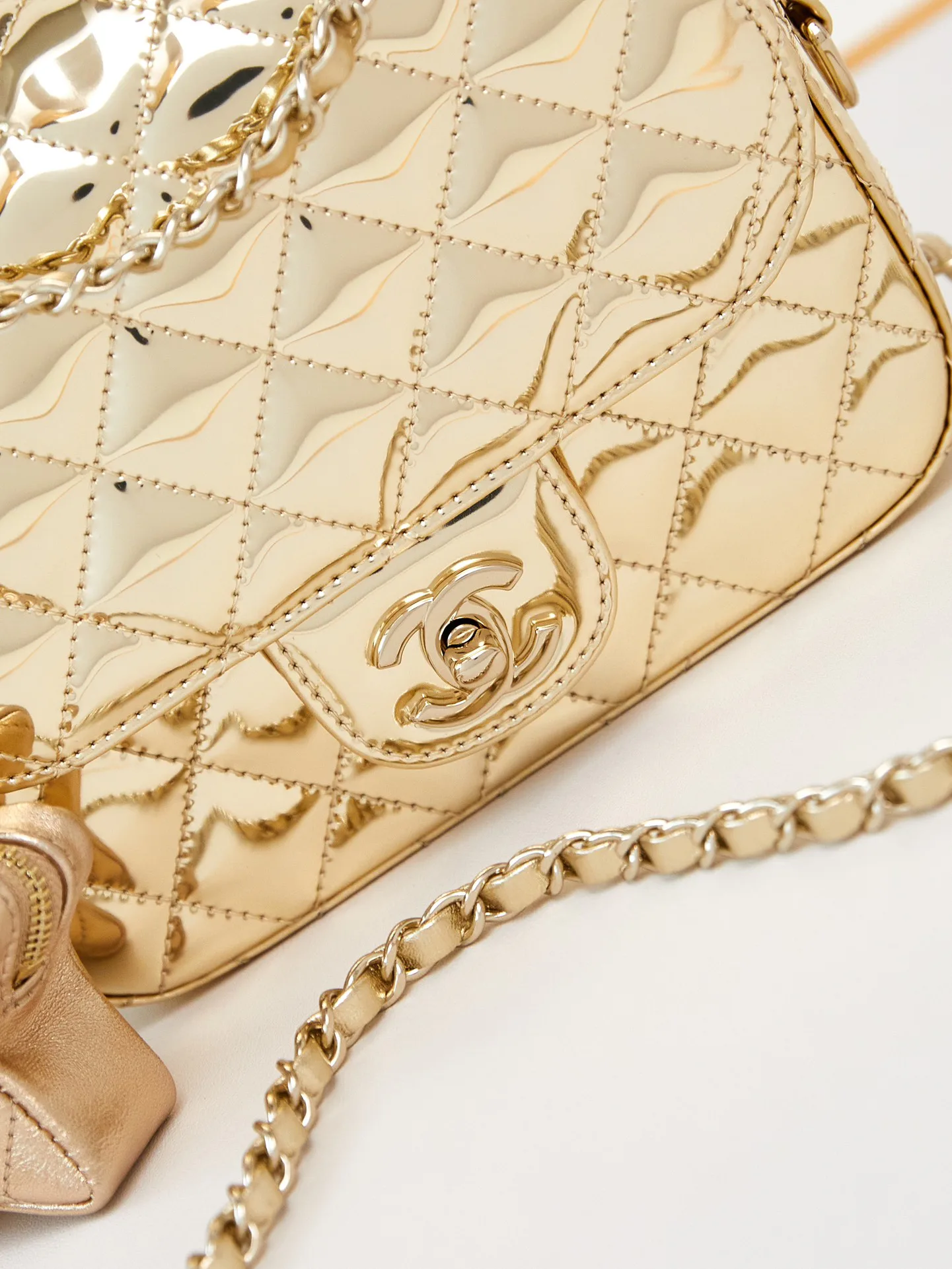 Women's Classic Handbags CHANEL 18065762
