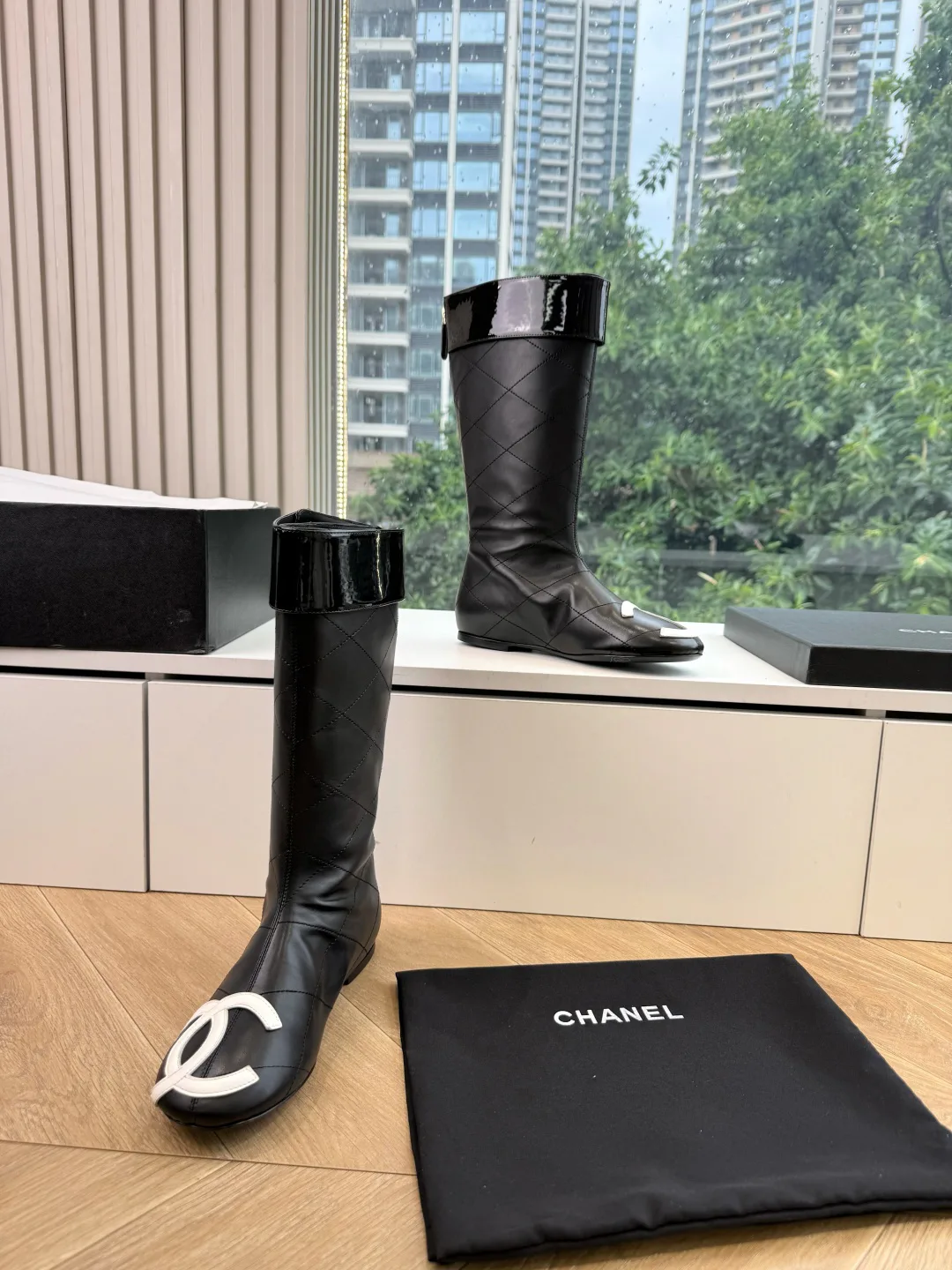 Women's Boots CHANEL 18053101