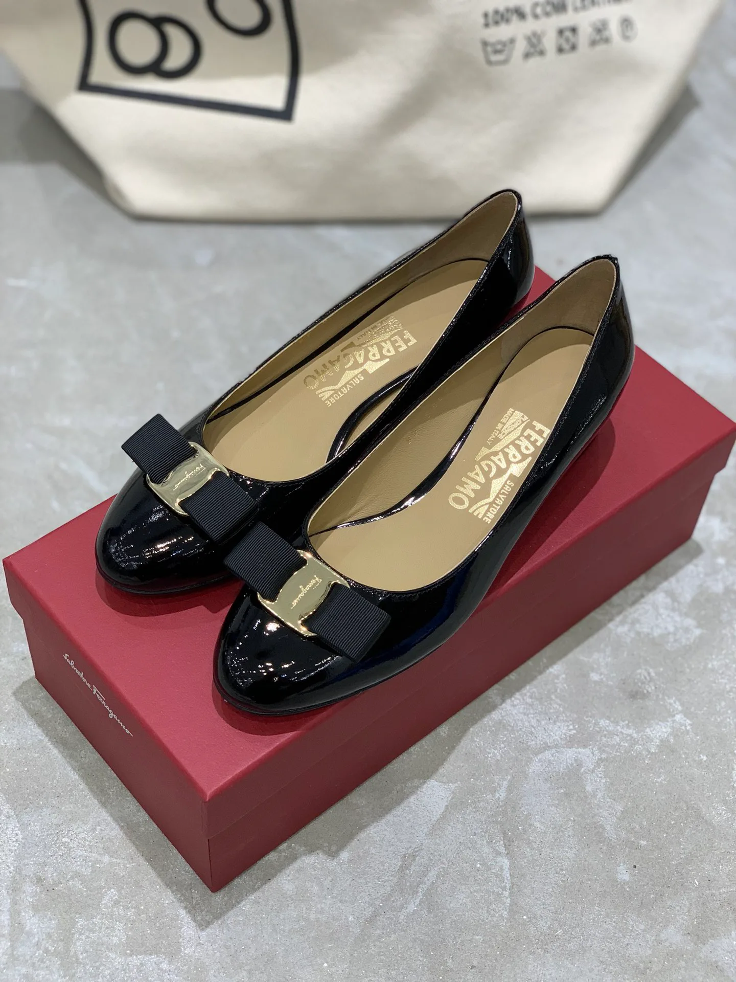 Women's Ballet Flats SALVATORE FERRAGAMO 18340668