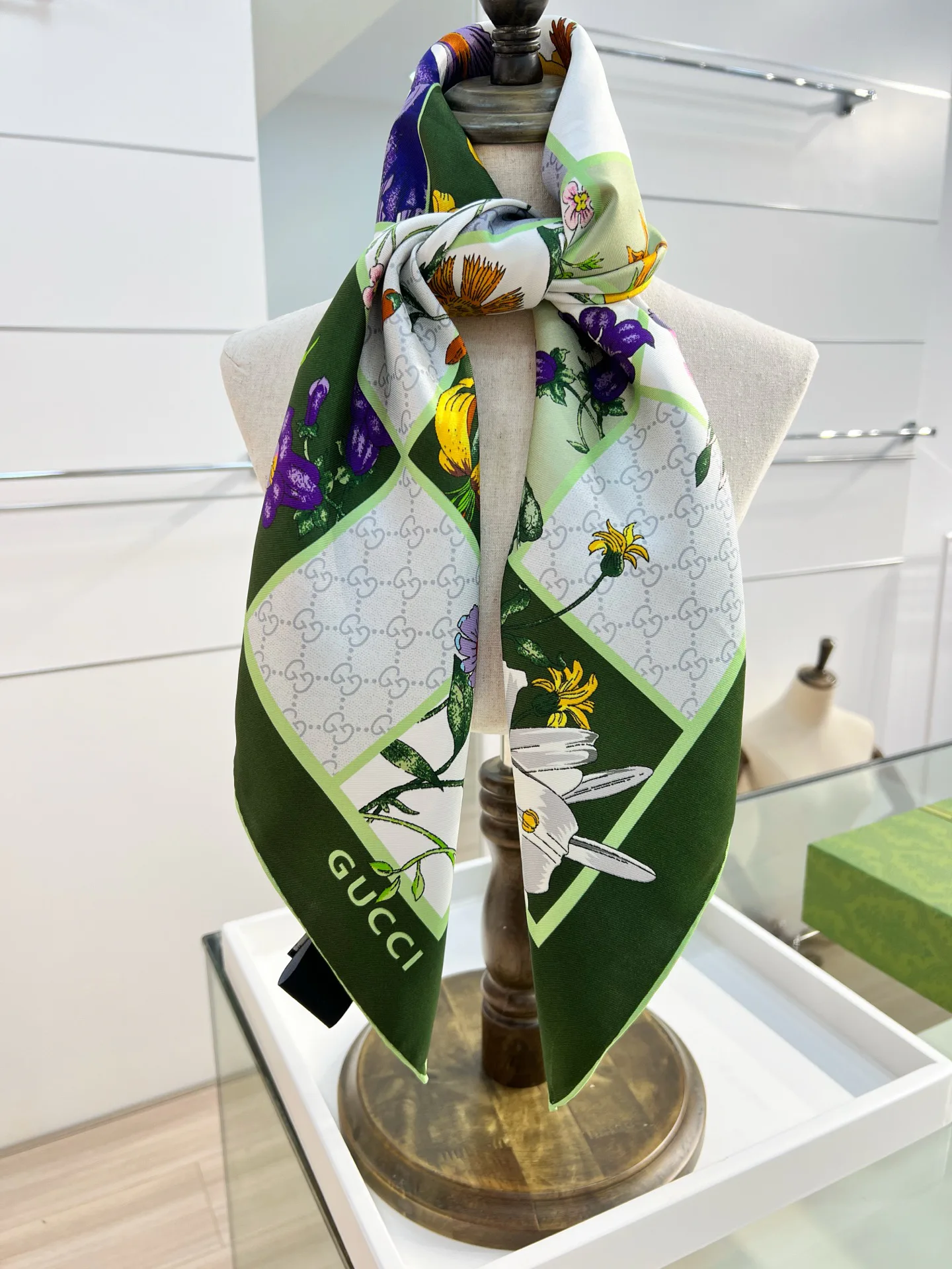 Silk Scarves GUCCI 17323864