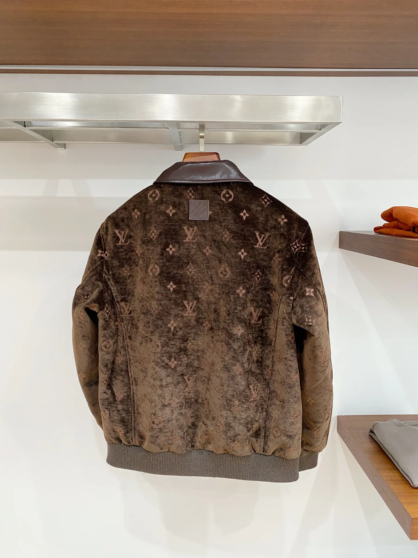 Men's Jackets And Down Jackets LOUIS VUITTON 17967069