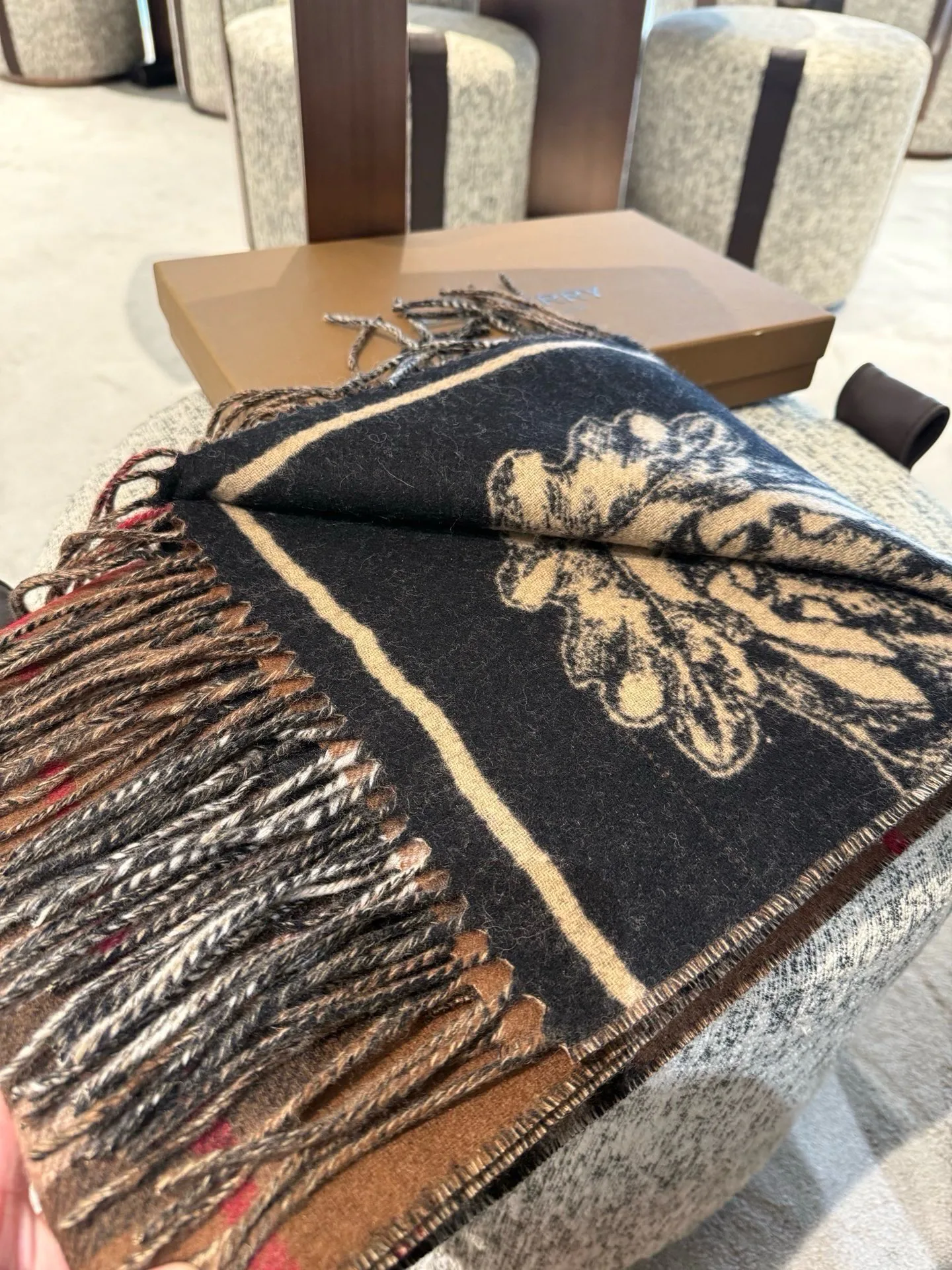 Scarves BURBERRY 17448566