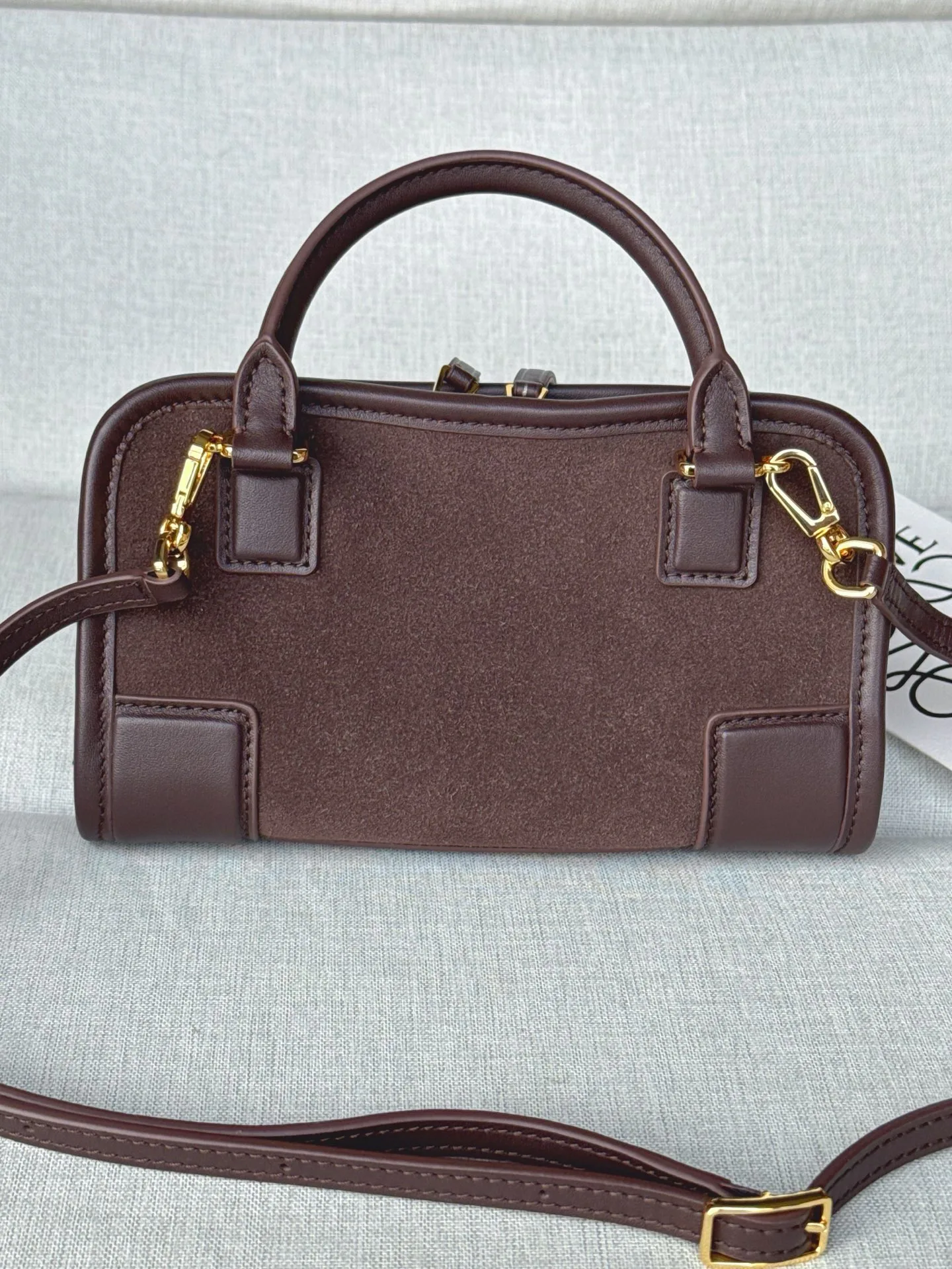 Women's Classic Handbags LOEWE 18434813