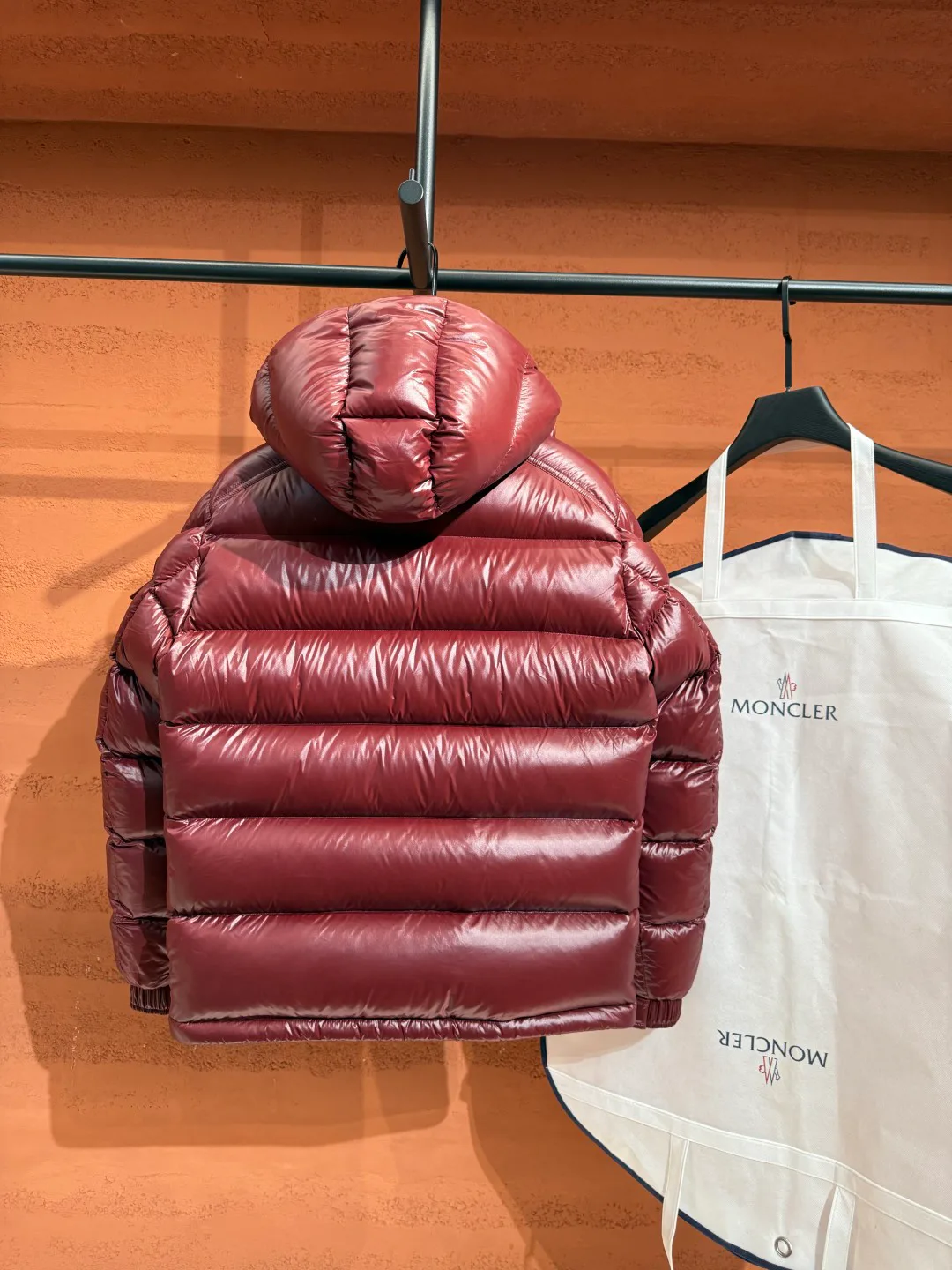 Men's Jackets And Down Jackets MONCLER 18048543