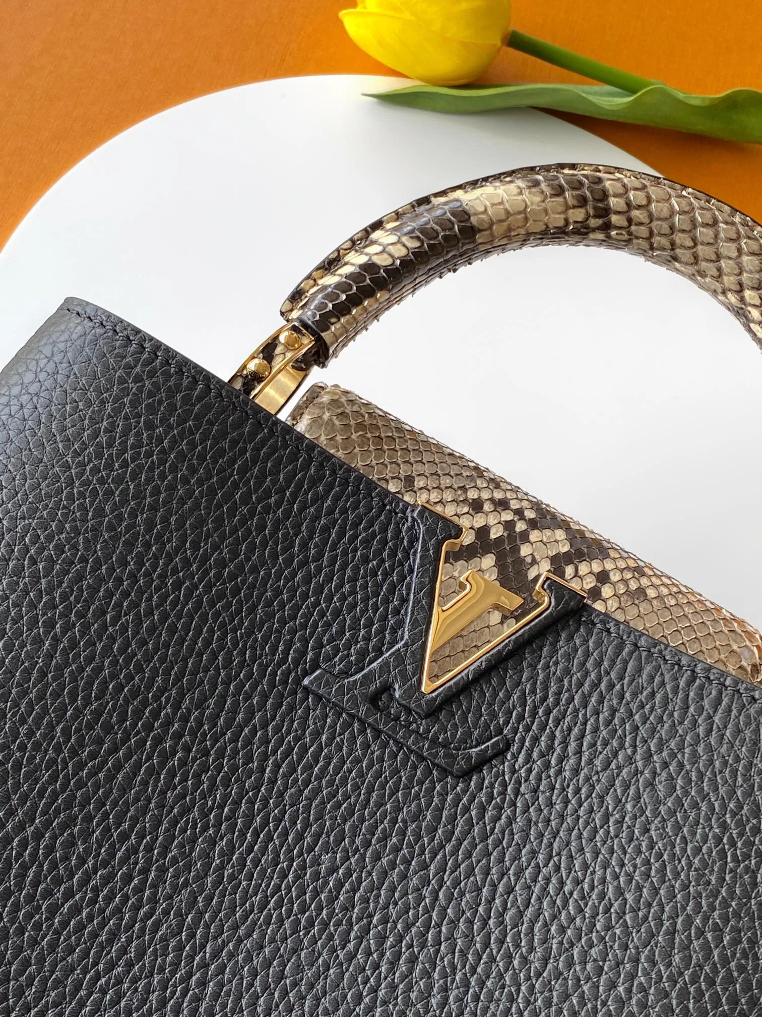 Women's Classic Handbags LOUIS VUITTON 18521000