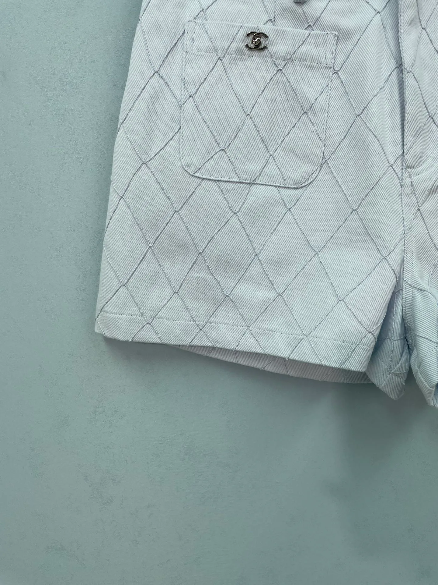 Women's Shorts CHANEL 17424171