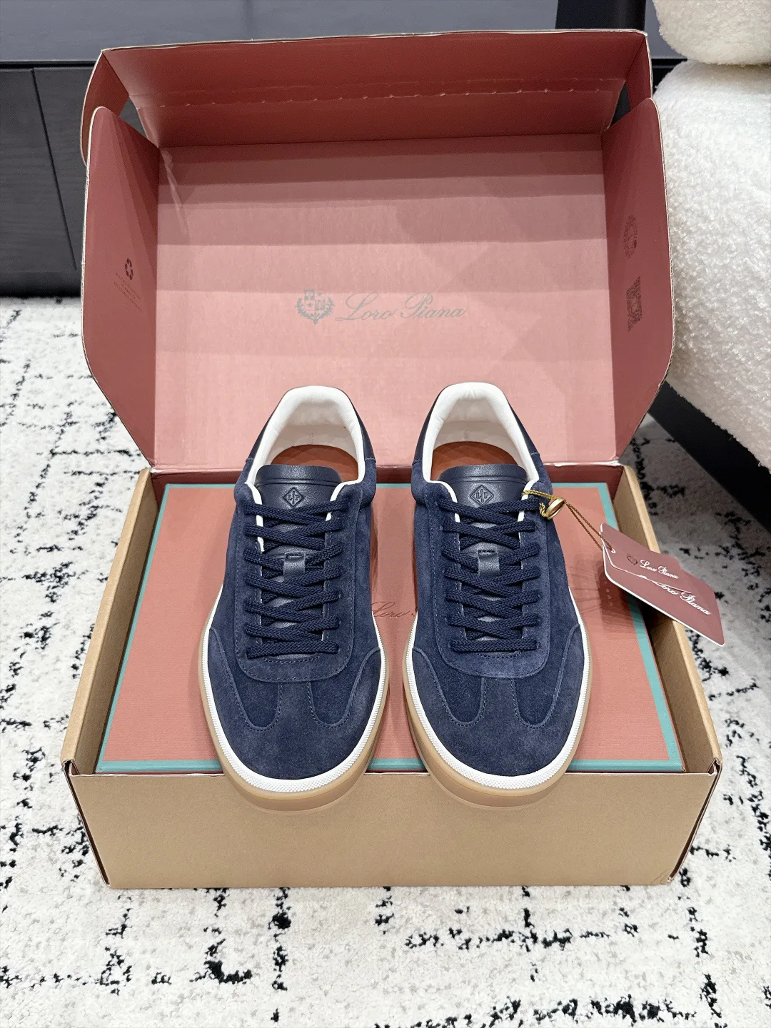 Women's Sneakers LORO PIANA 18133282