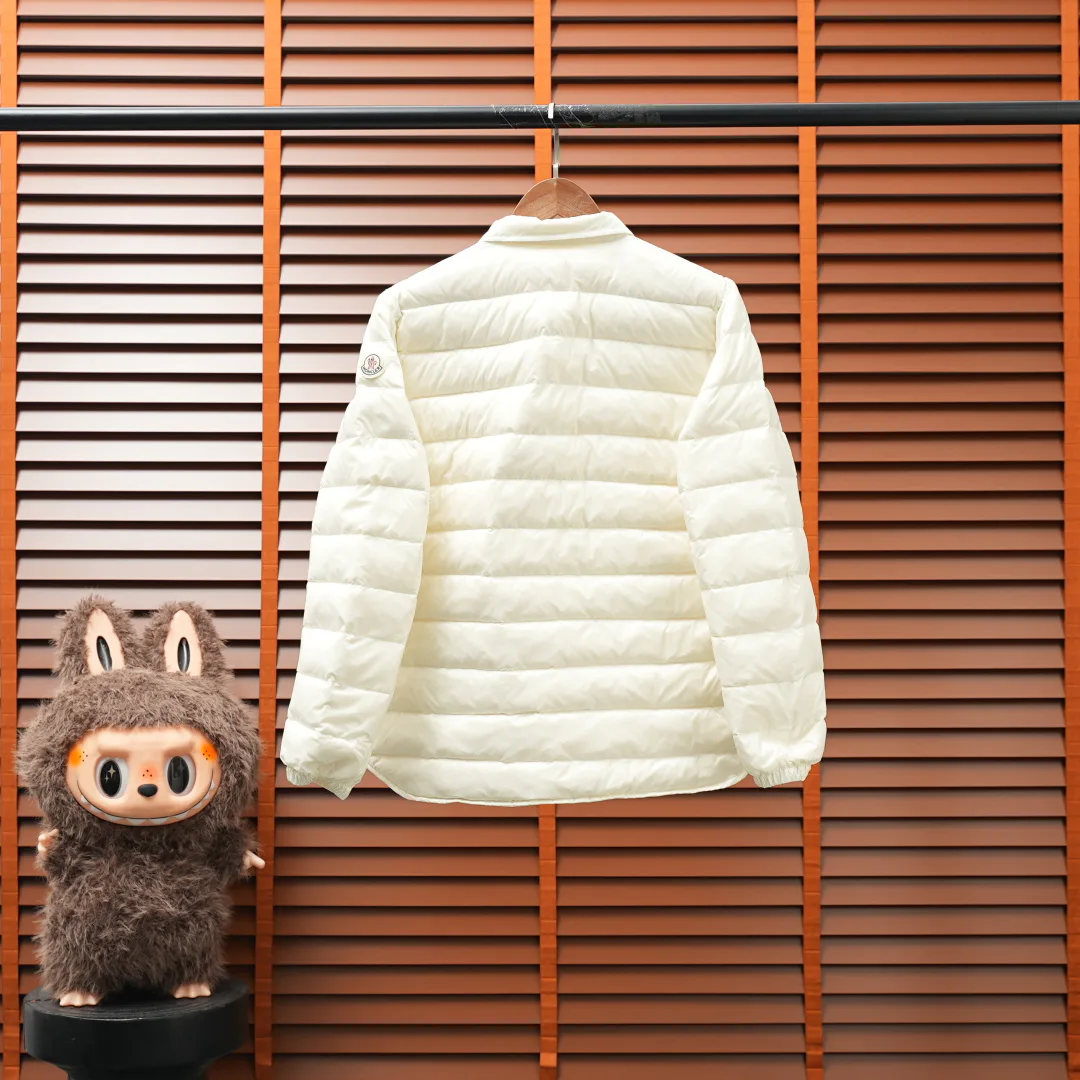 Women's Jackets And Down Jackets MONCLER 18455983