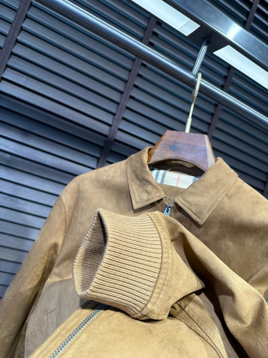 Women's Leather Jackets And Sheepskin Coats BURBERRY 17944026