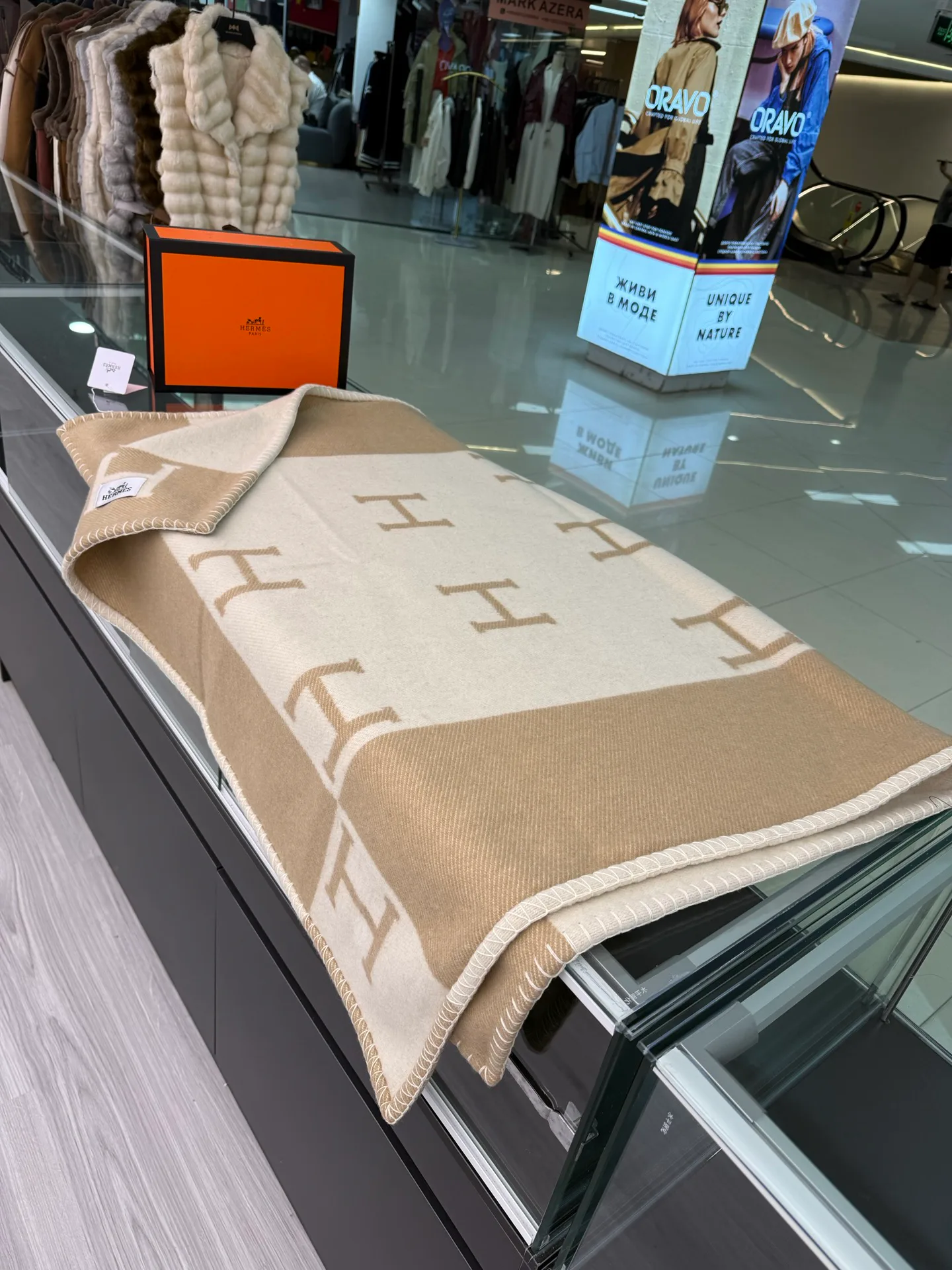 Textiles HERMES 18222663