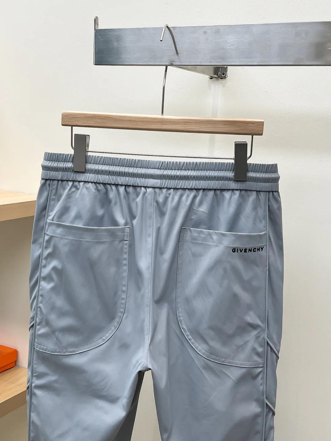 Men's Trousers GIVENCHY 18499214