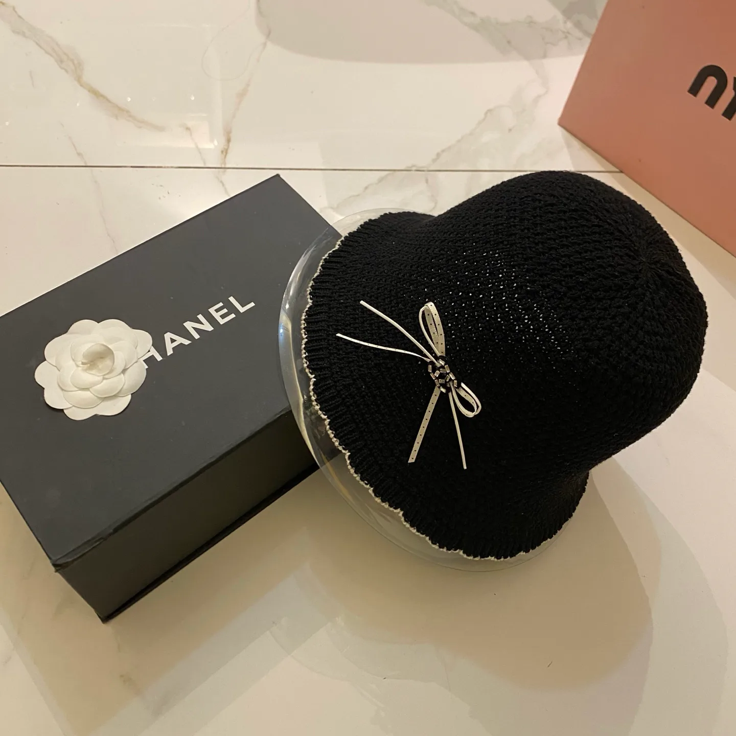 Hats CHANEL 17498306