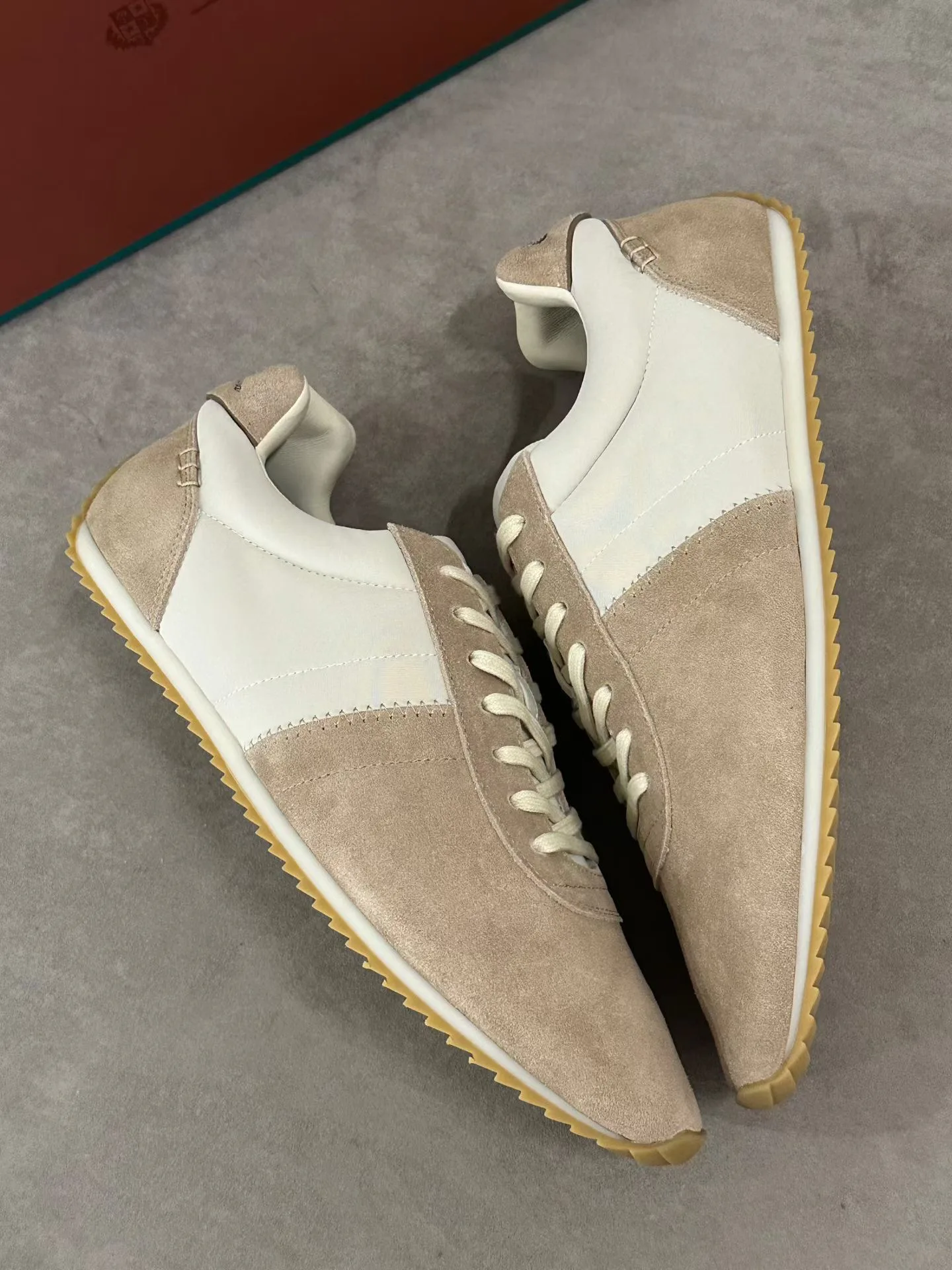 Women's Sneakers LORO PIANA 18267409