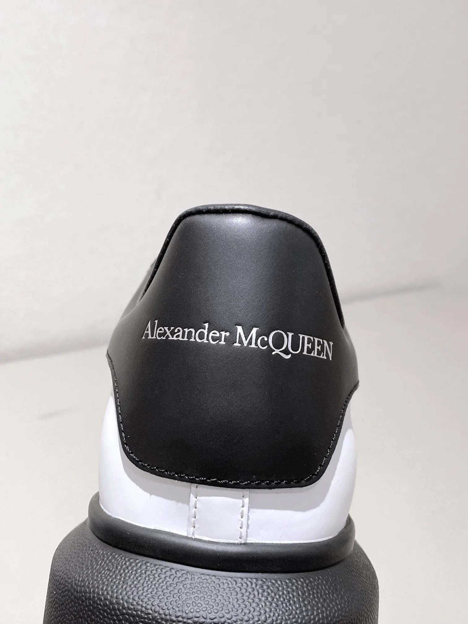 Women's Sneakers ALEXANDER MCQUEEN 18373669