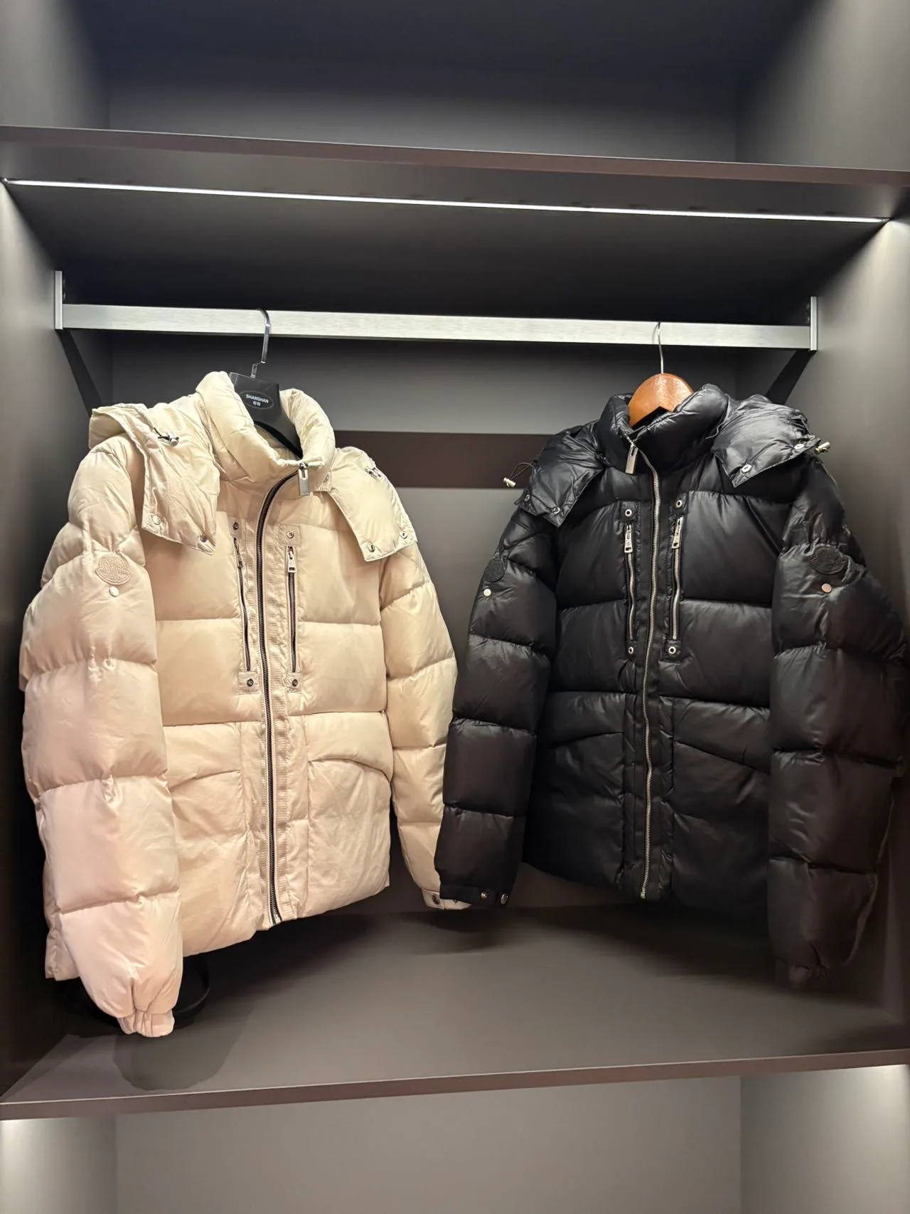 Куртки И Пуховики Женские Moncler 18599947